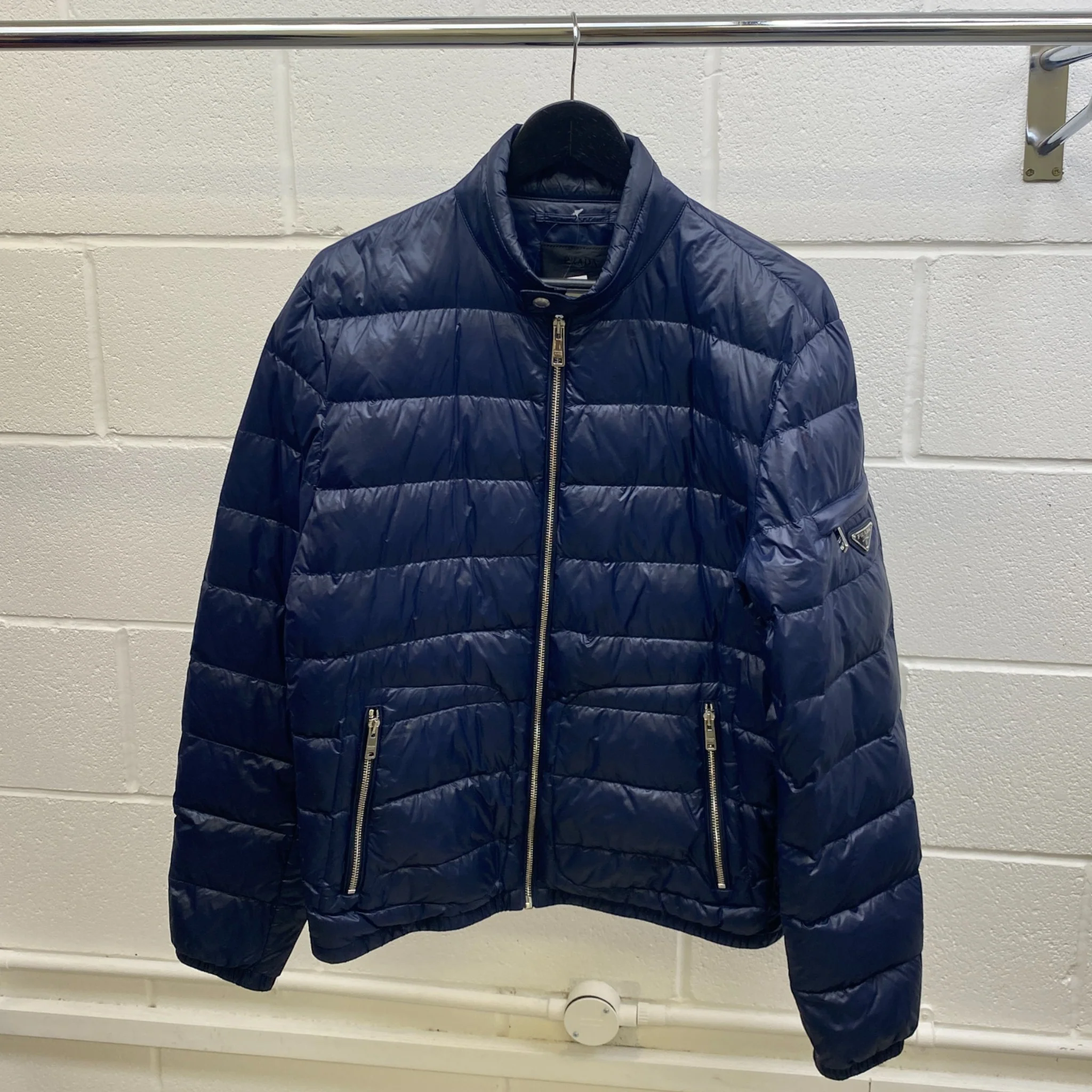 Men's Plaque Logo Down Jacket Navy Size IT 52 / XL - Image 8