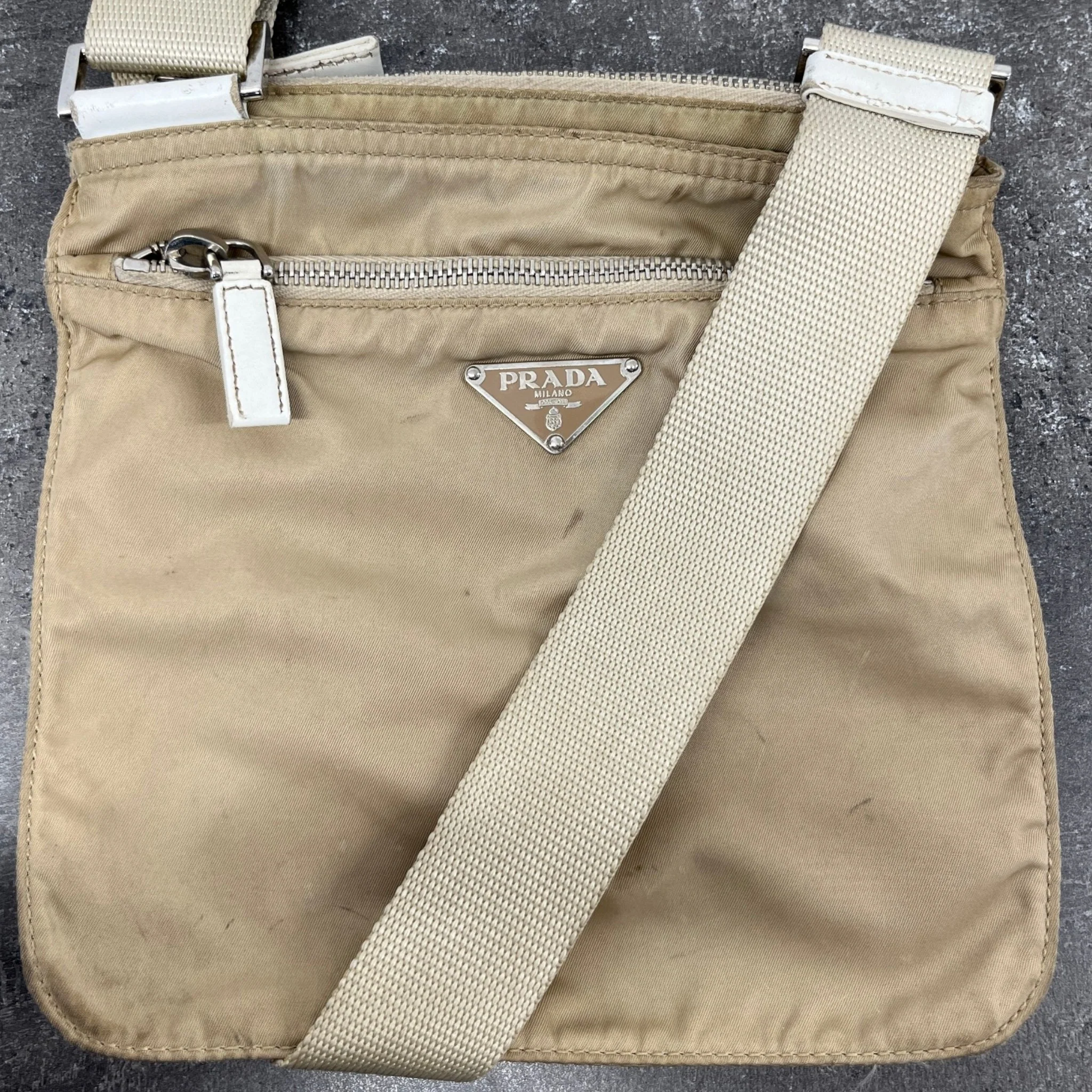 Men's Plaque Logo Messenger Bag Beige - Image 11