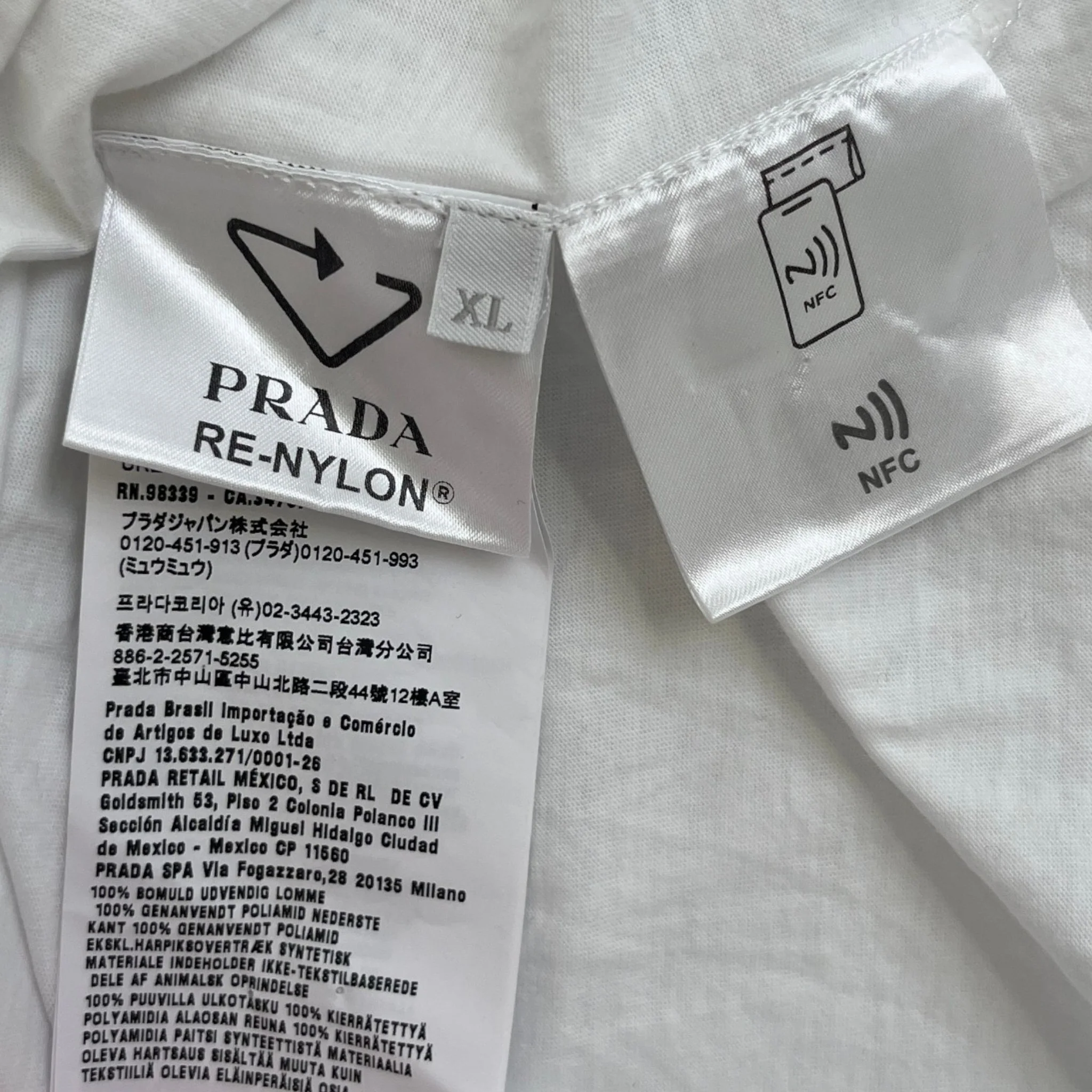 Men's Plaque Logo T-Shirt White Size XL - Image 6