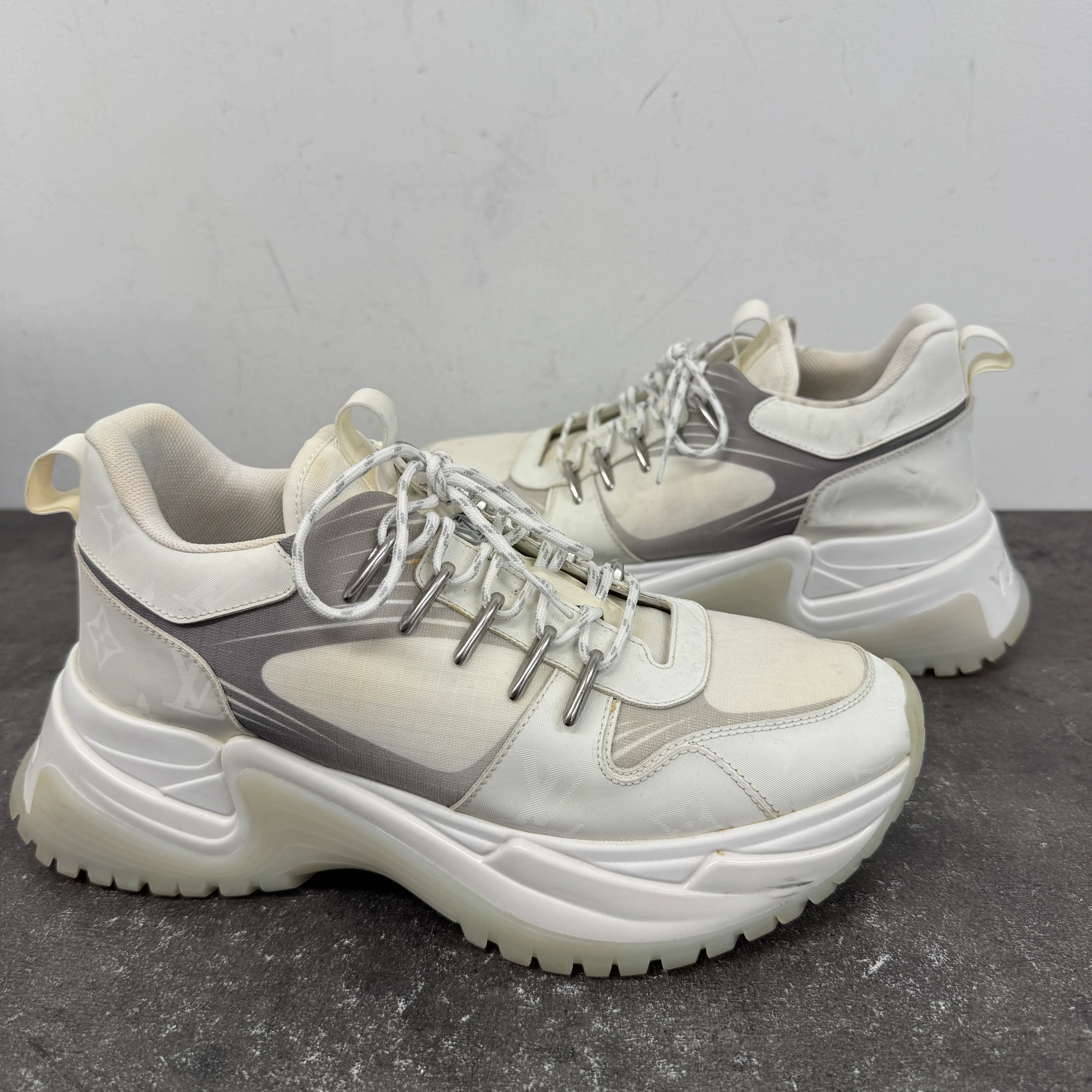 Men's Pulse Monogram Low Trainers White Size EU 40 / UK 6 - Image 10