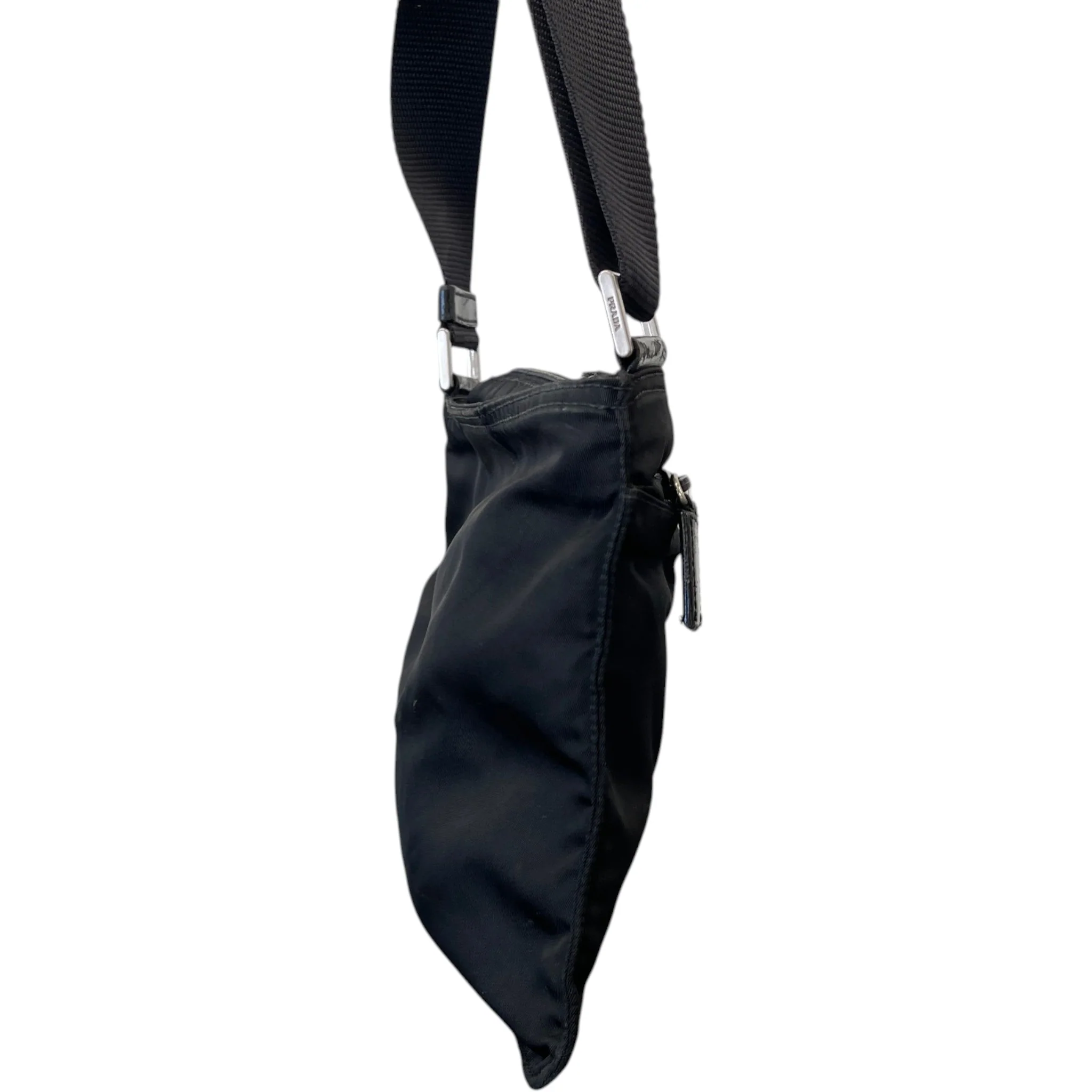 Men's Re-Nylon Plaque Logo Messenger Bag Black - Image 9