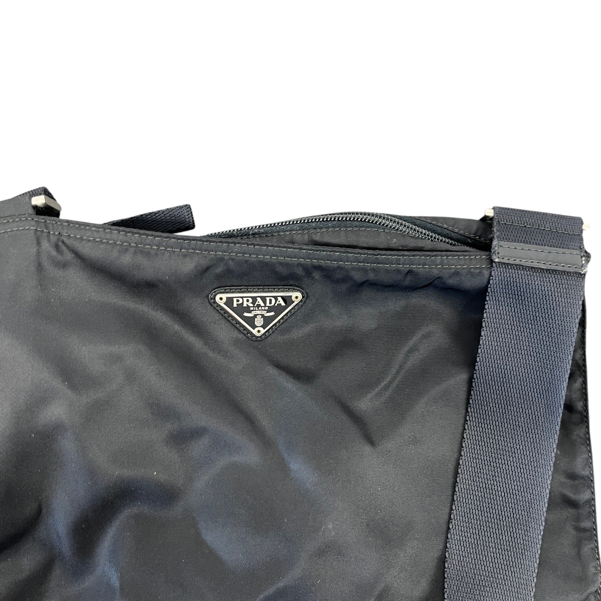 Men's Re-Nylon Plaque Logo Messenger Bag Black - Image 6