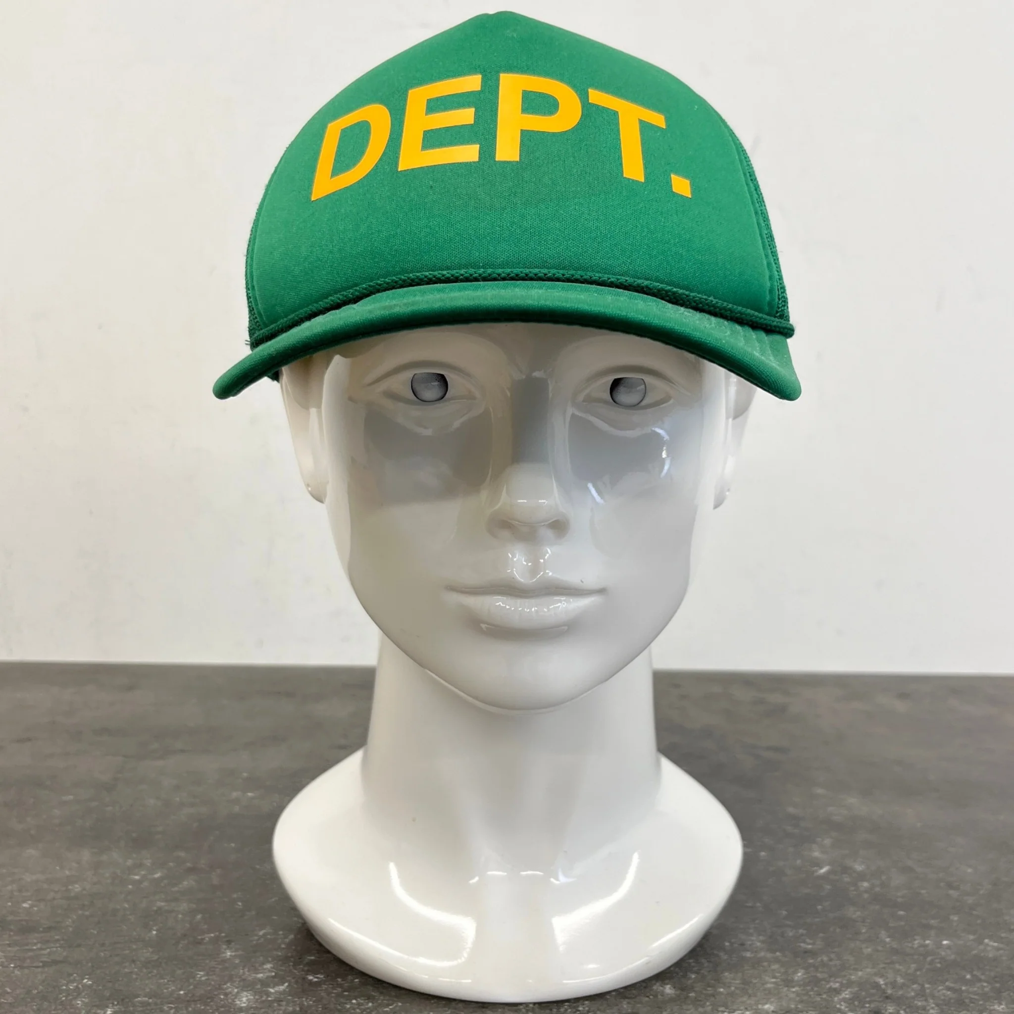 Men's Trucker Cap Green Size Waist 30-34" - Image 8
