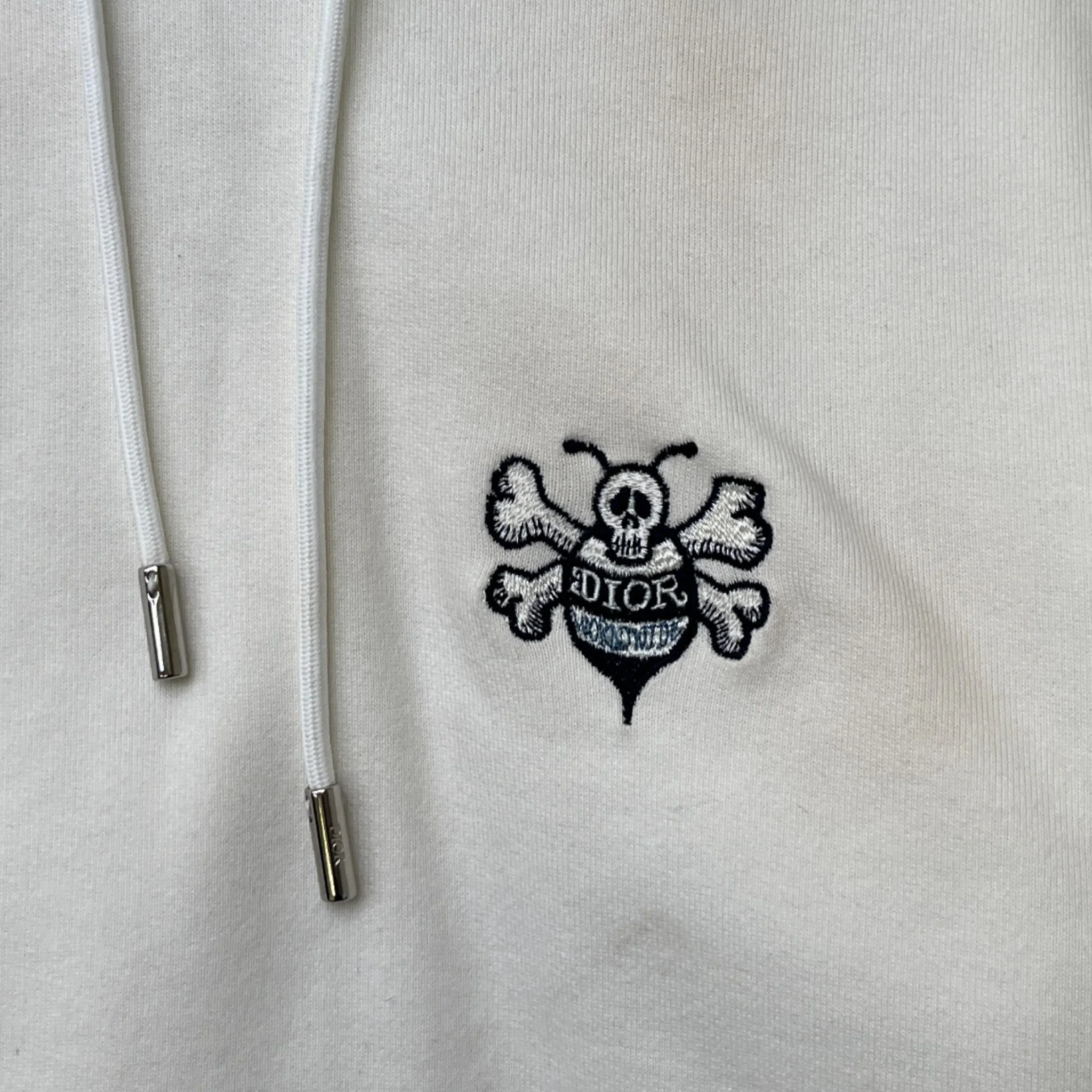 Men's X Kaws Bee Embroidered Hoodie White Size XS - Image 5