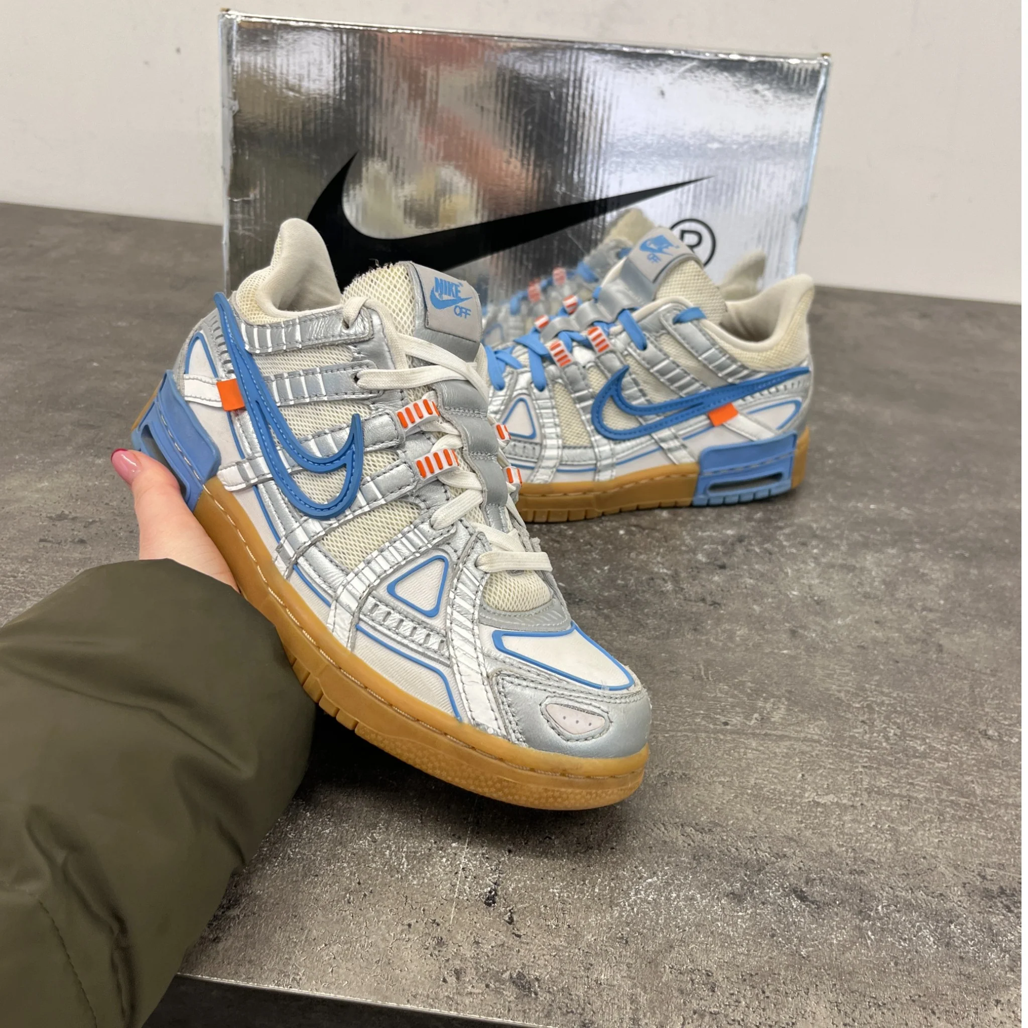 Men's X Nike Air Rubber Dunk Unc Low Trainers Blue Size EU 39 / UK 5 - Image 12