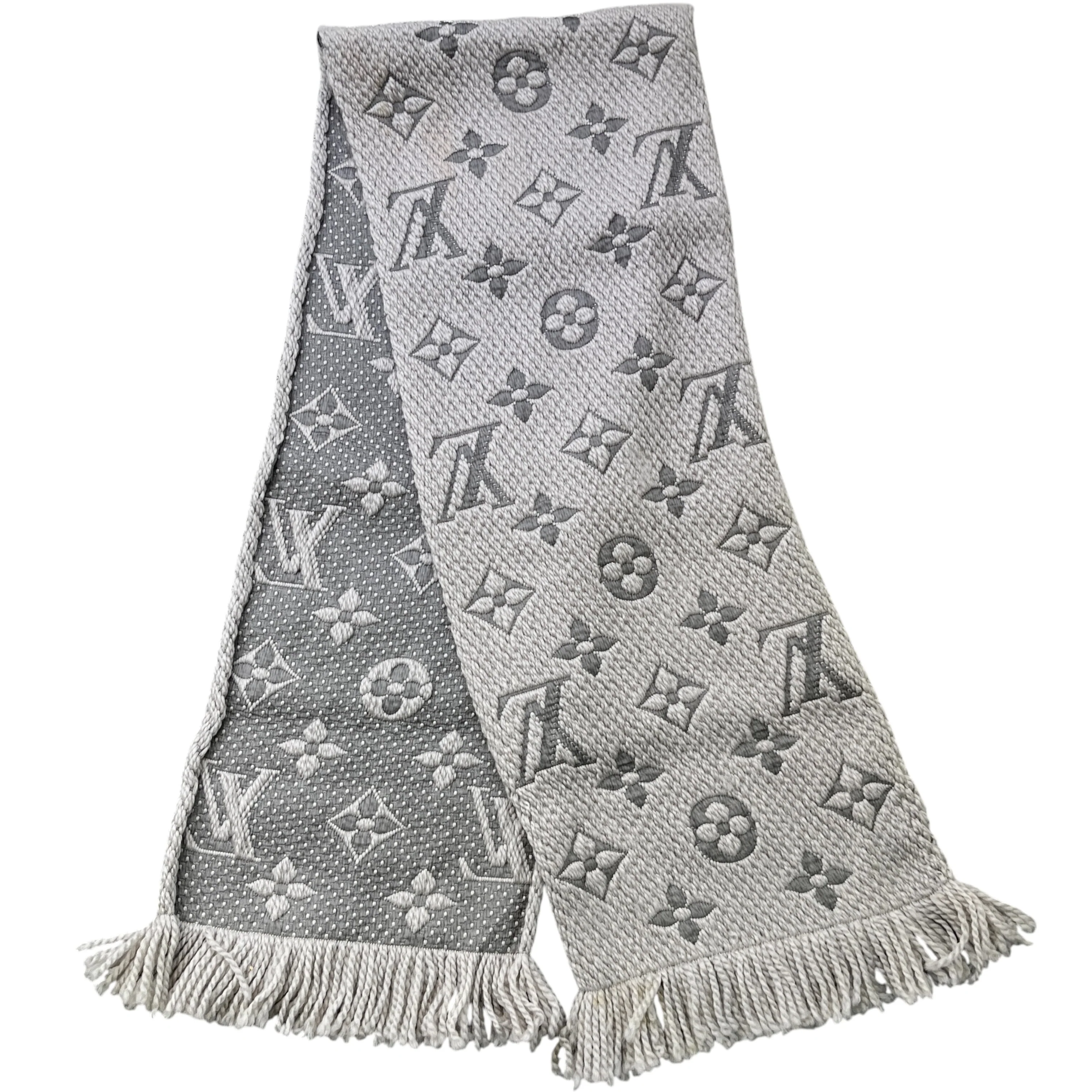 Monogram Logomania Scarf Grey - Image 3