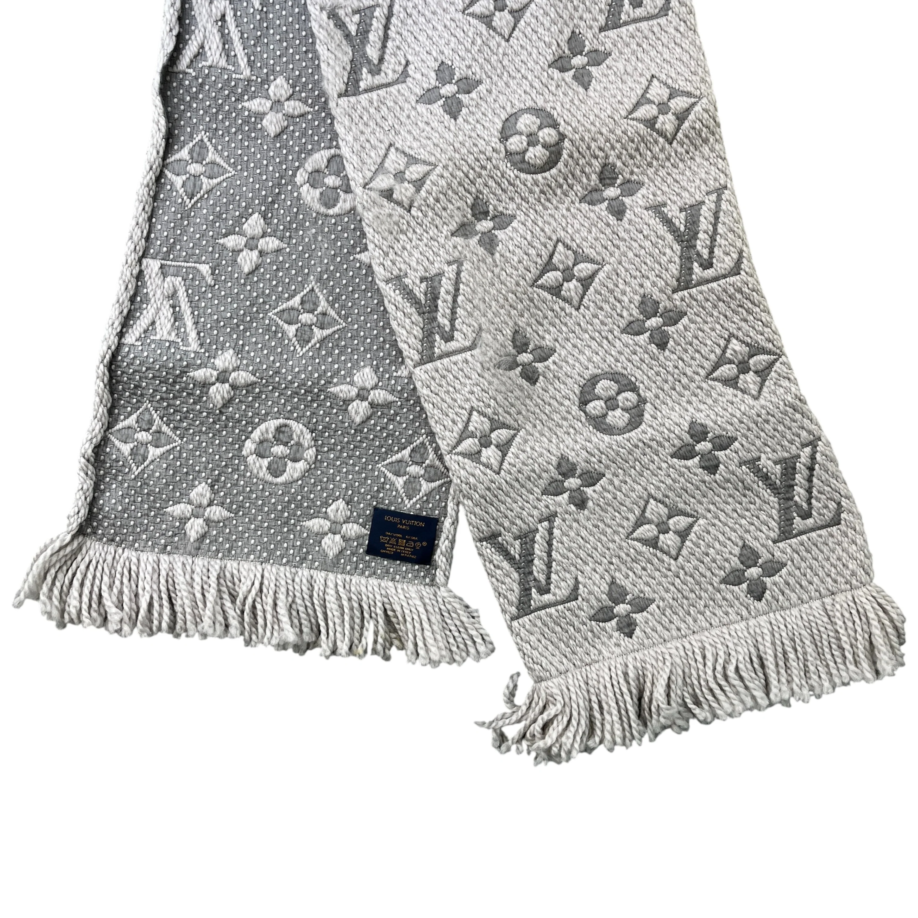 Monogram Logomania Scarf Grey - Image 4