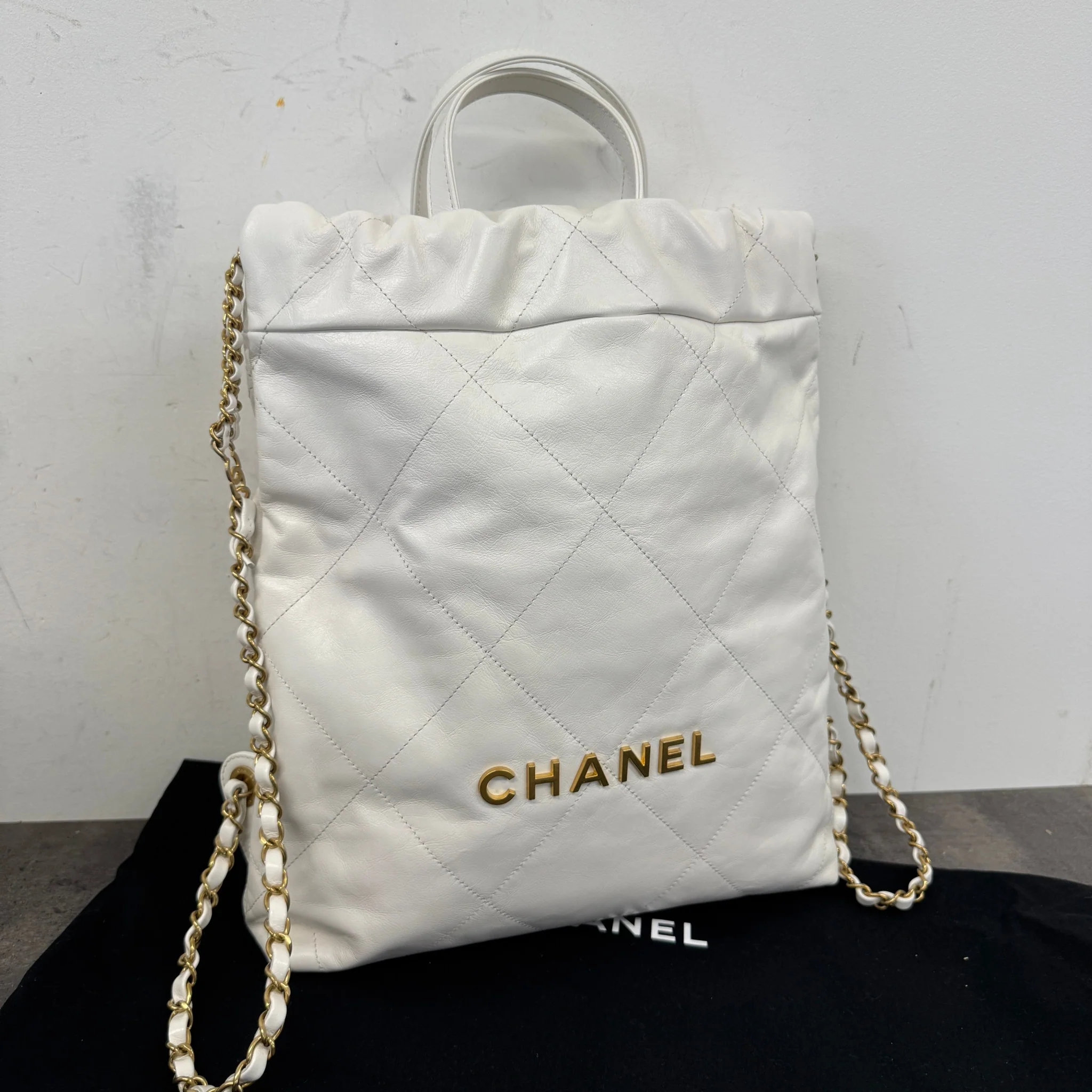 Women's 22 Backpack White - Image 13