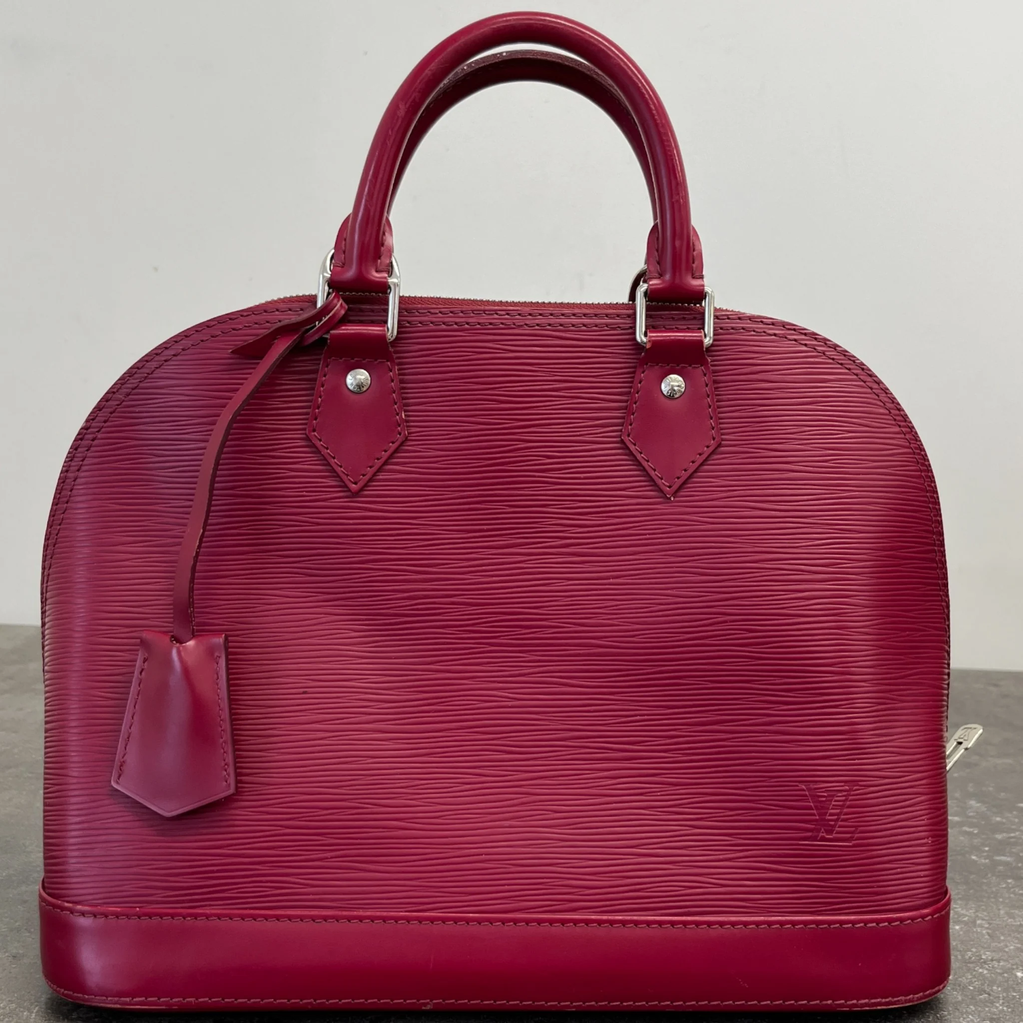 Women's Alma Pm Epi Bag Pink - Image 13