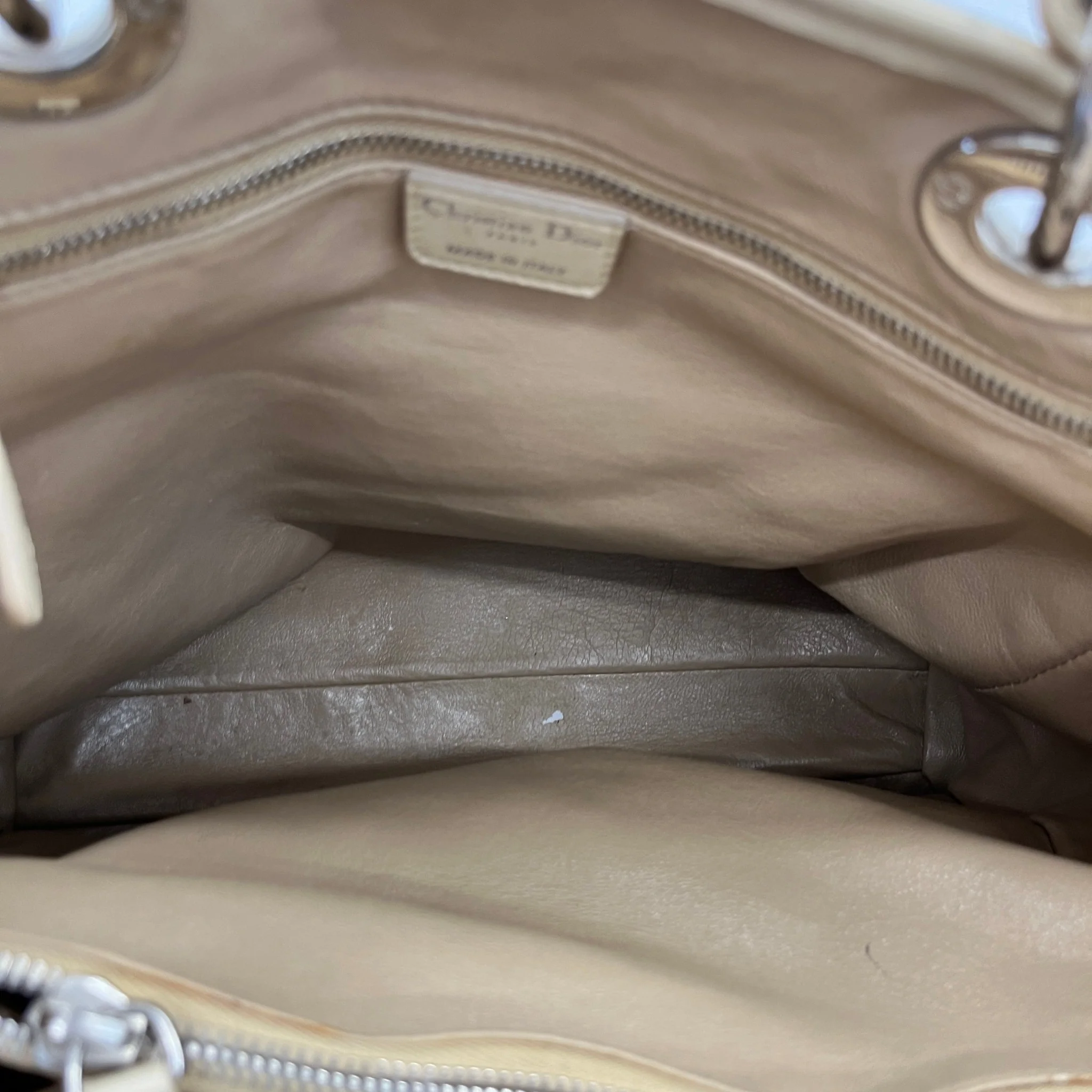 Women's Avenue Tote Handbag White - Image 12