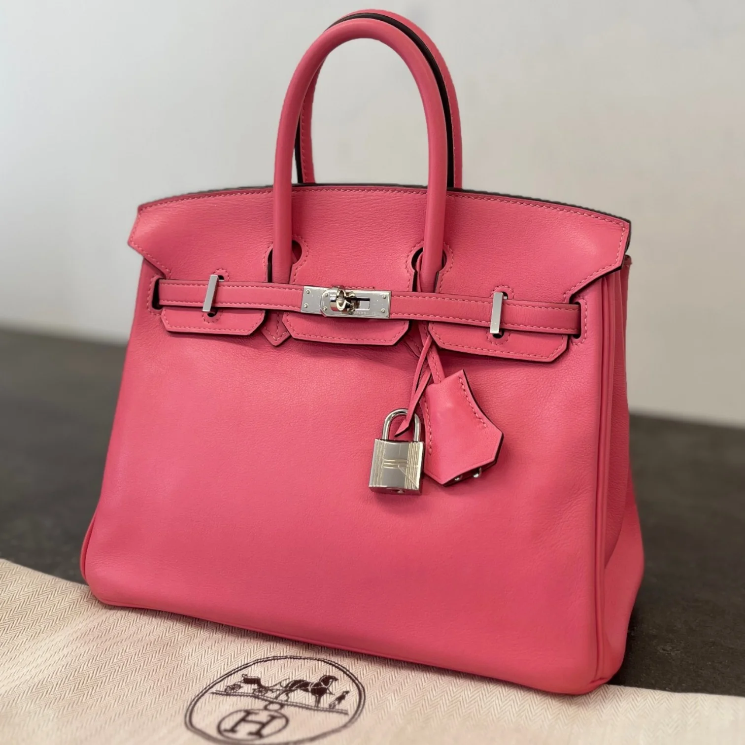 Women's Birkin 25 Rose Azalee Swift Palladium Hardware Bag Pink - Image 29