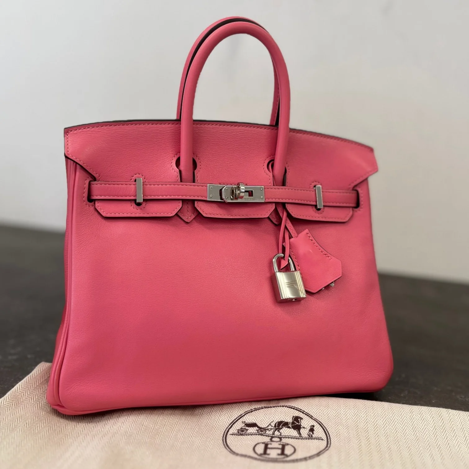 Women's Birkin 25 Rose Azalee Swift Palladium Hardware Bag Pink - Image 30