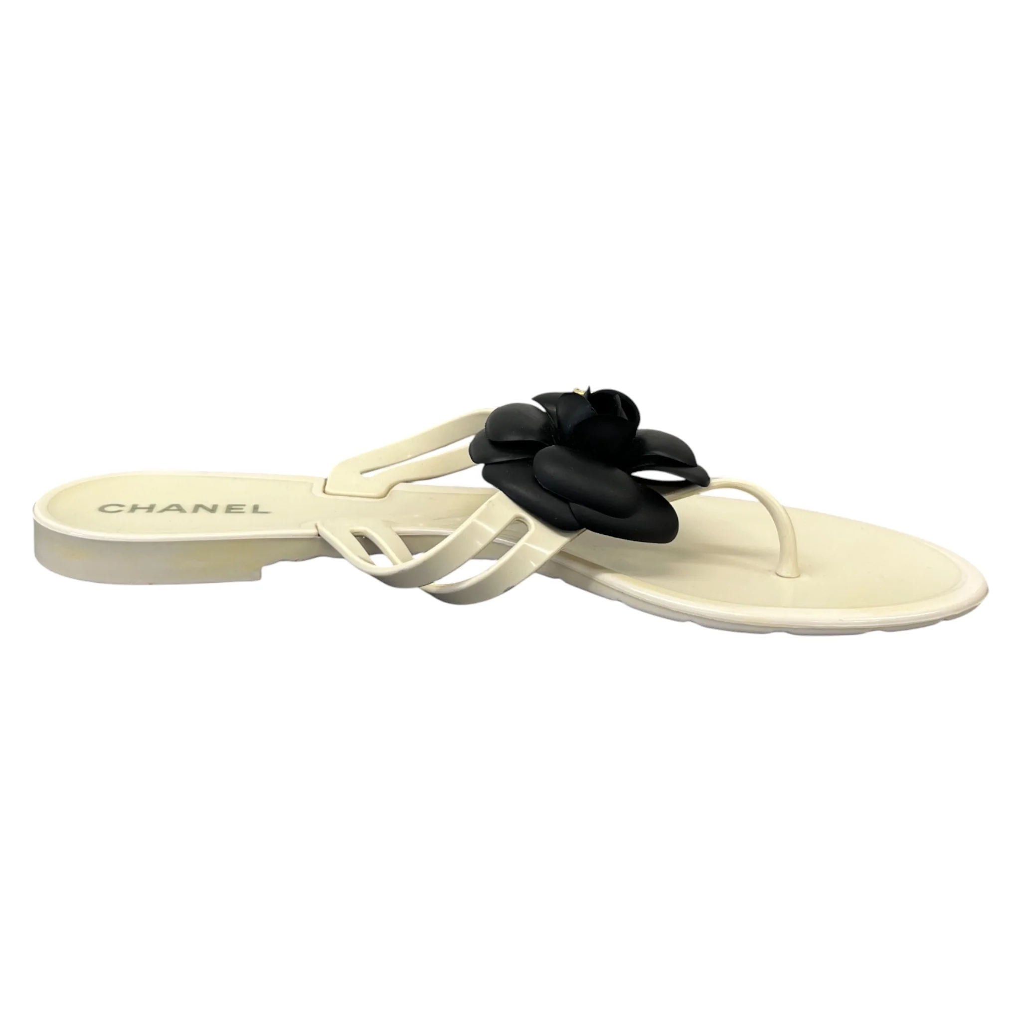Women's Camellia Thong Sandals Cream Size EU 41 / UK 8 - Image 4