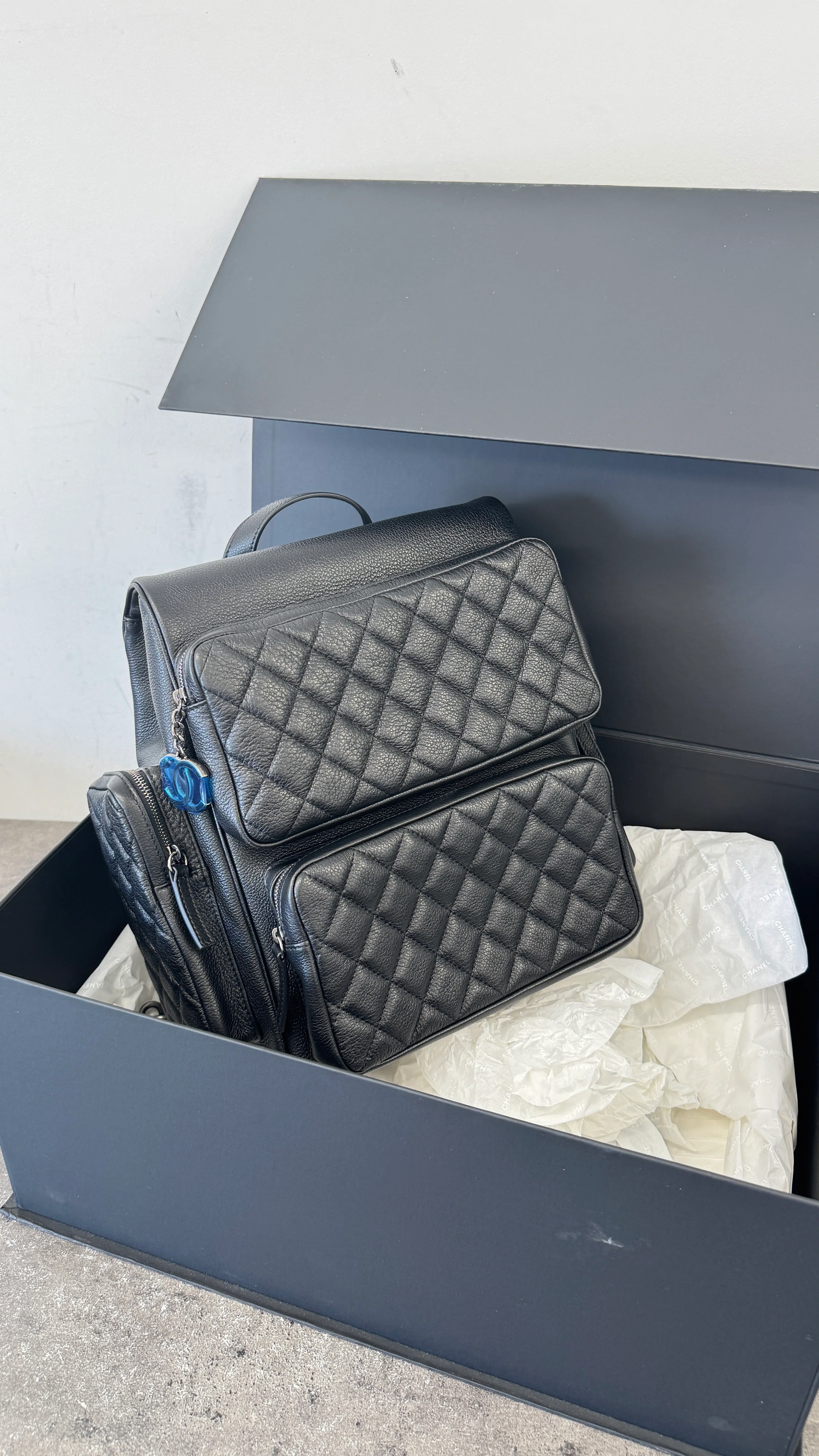 Women's Casual Rock Airlines Grained Calfskin Backpack Black - Image 15