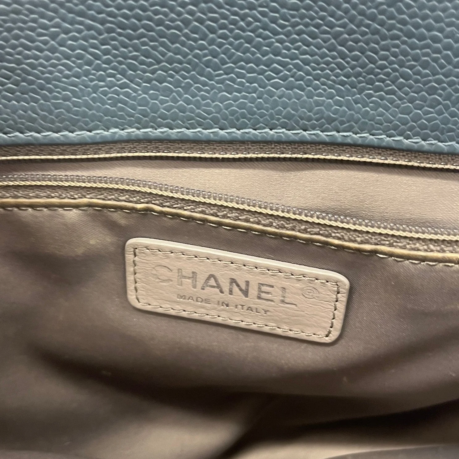 Women's Caviar Grand Shopping Tote Bag Blue - Image 11