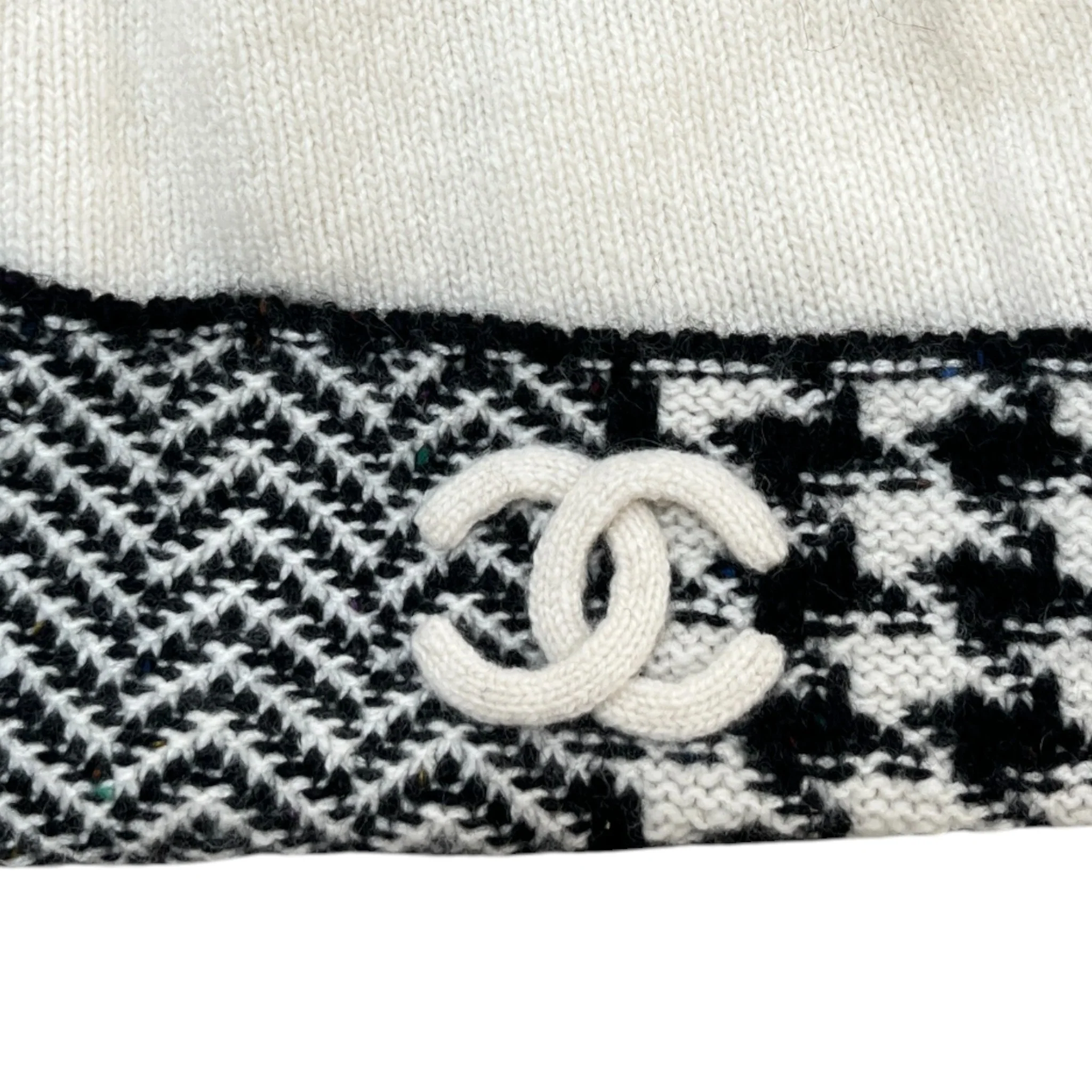 Women's Cc Houndstooth Beanie Hat White - Image 5