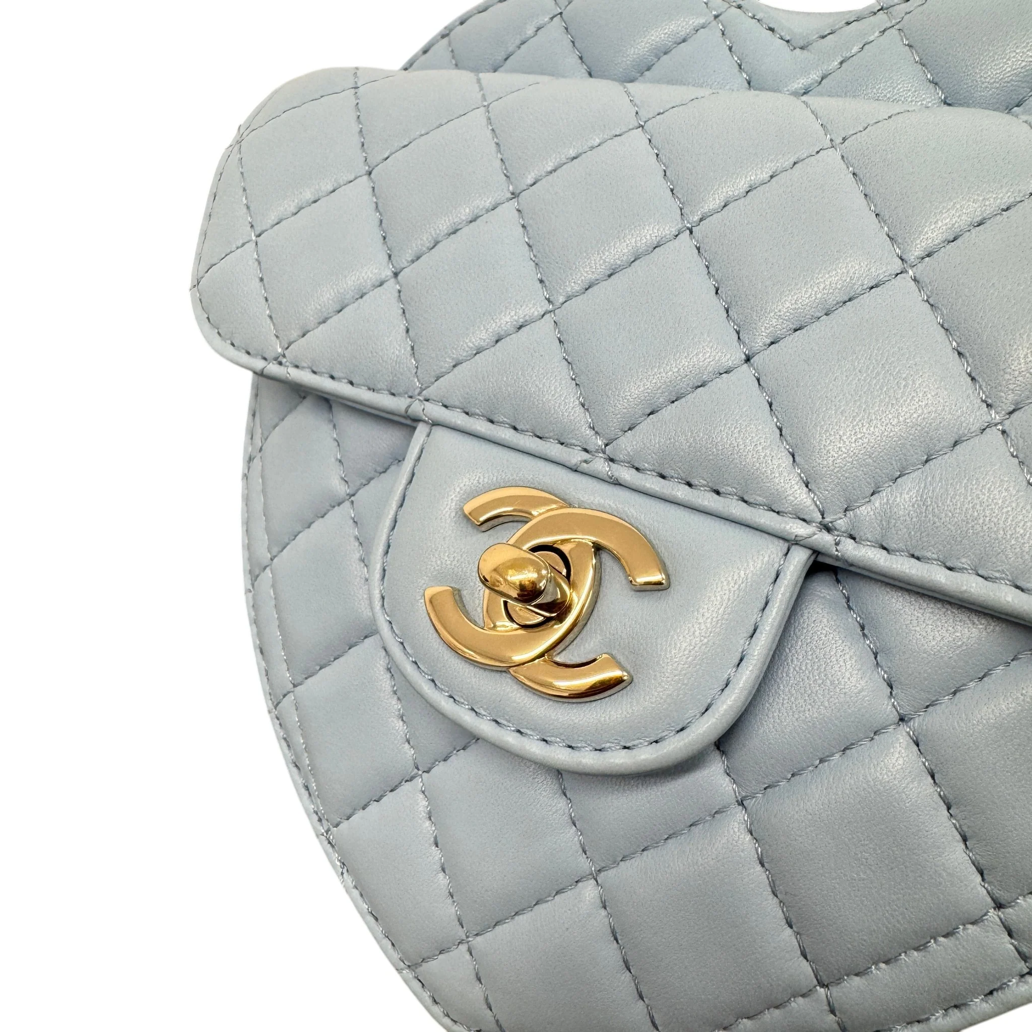 Women's Cc In Love Large Lambskin Bag Blue - Image 10