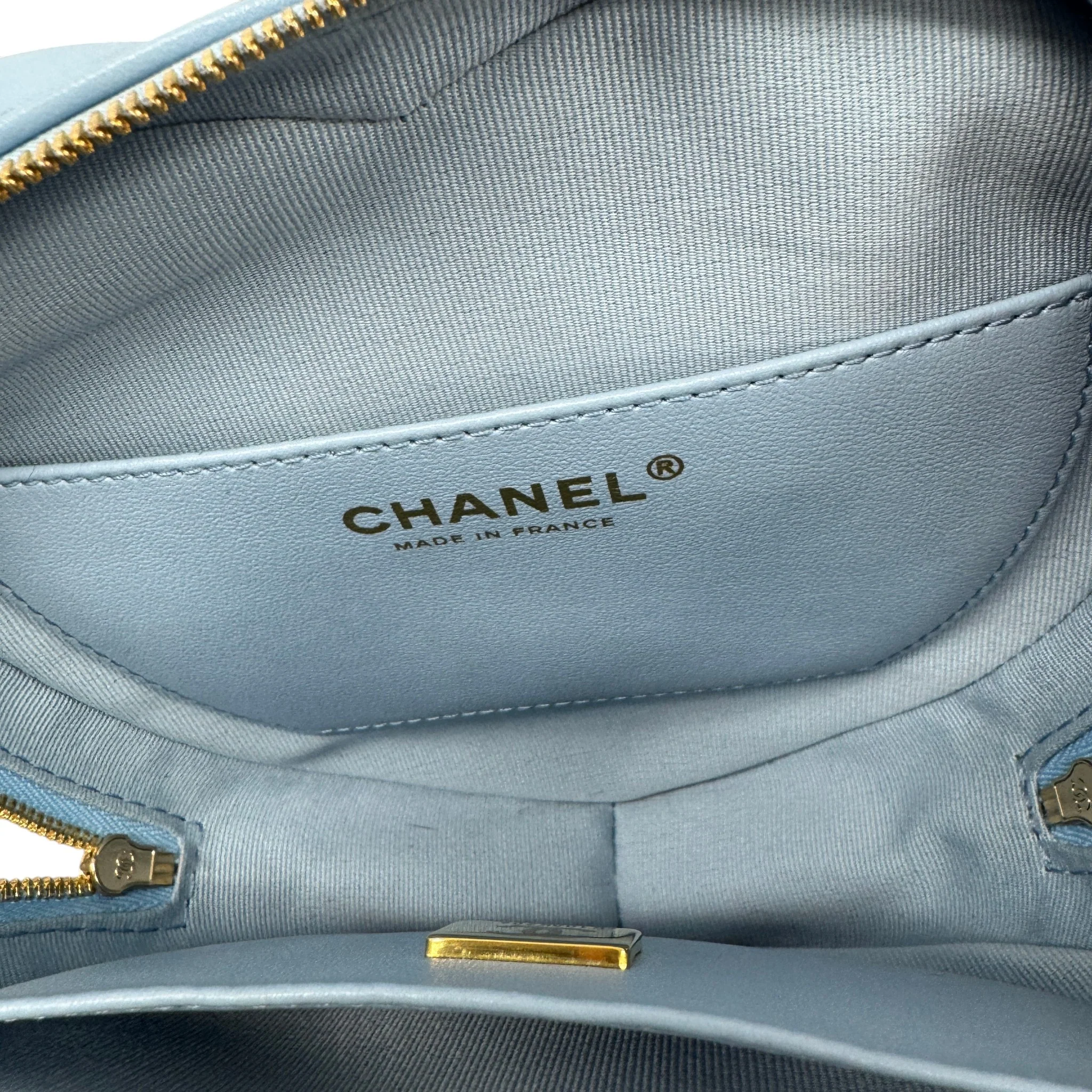 Women's Cc In Love Large Lambskin Bag Blue - Image 13