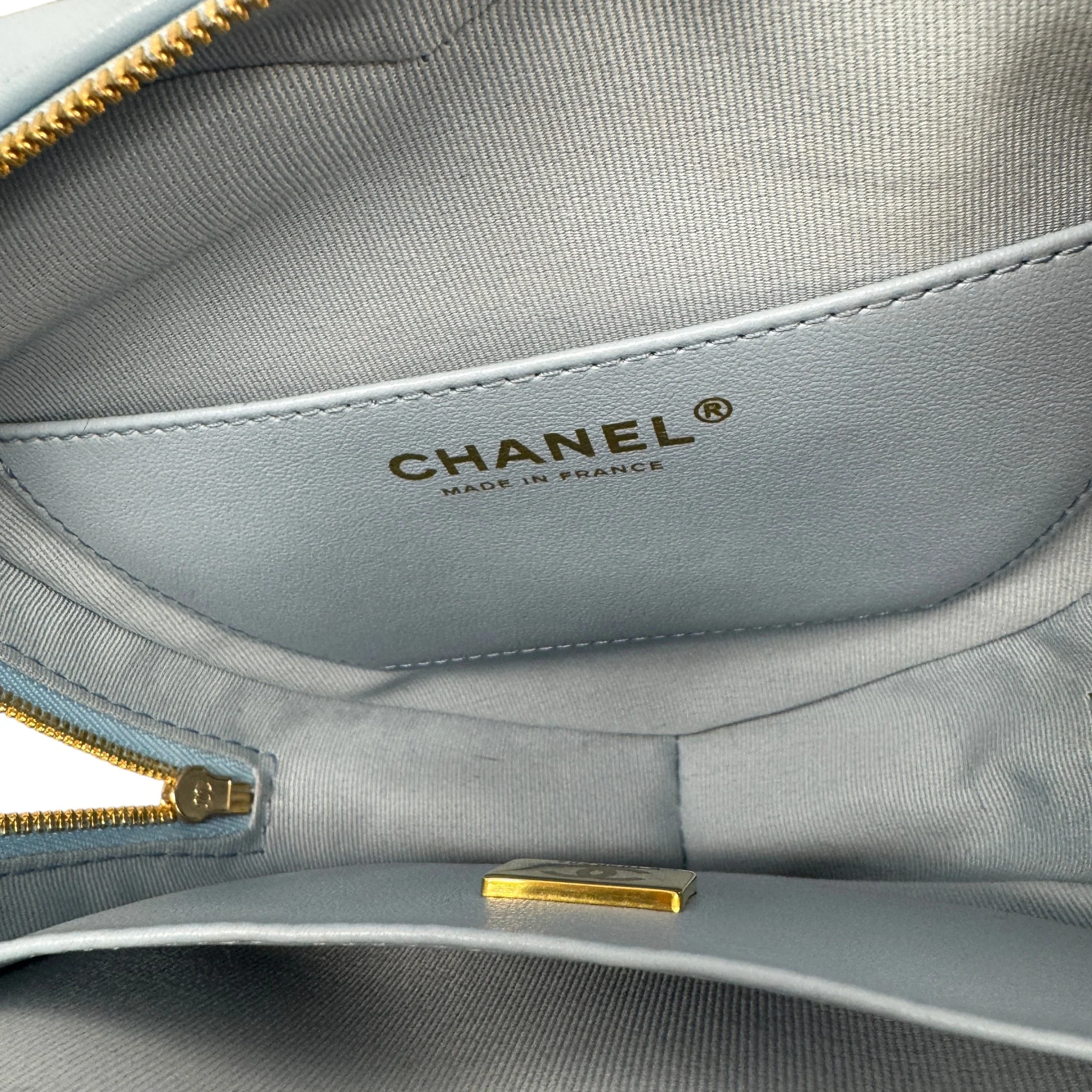 Women's Cc In Love Large Lambskin Bag Blue - Image 14