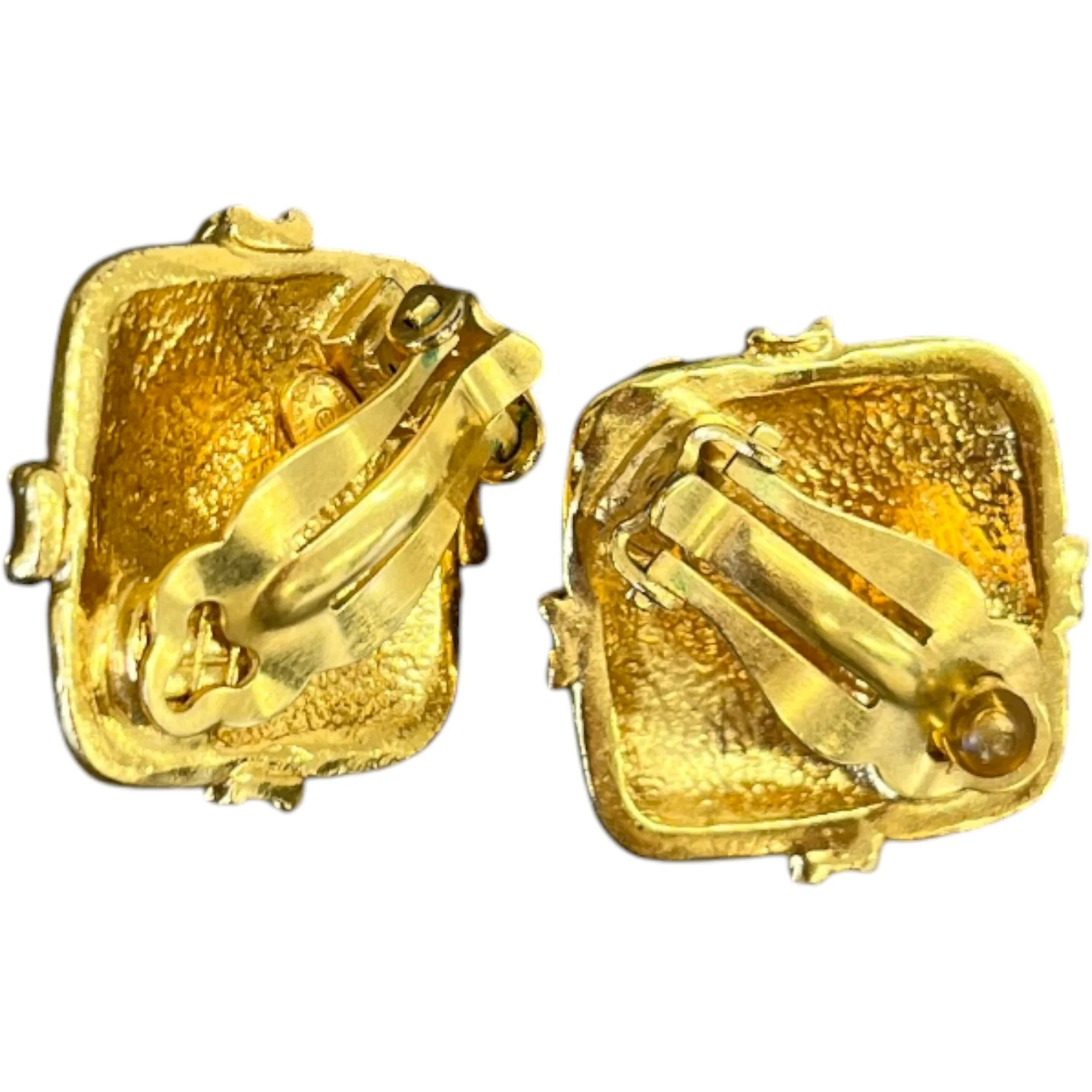 Women's Cc Logo Clip-On Earrings Gold - Image 5