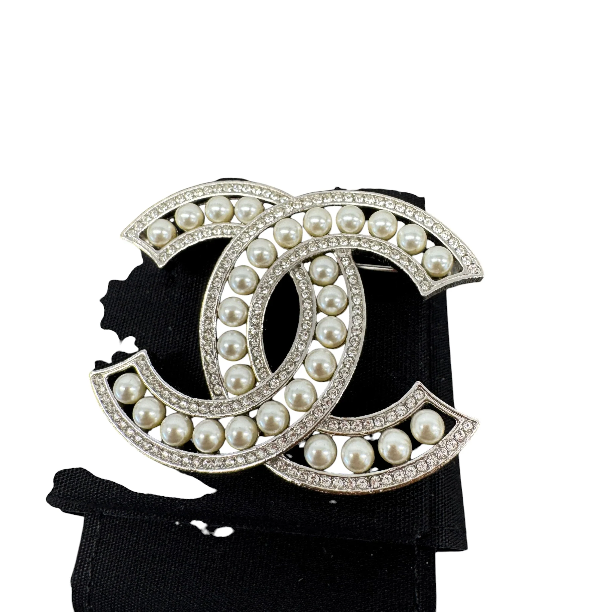 Women's Cc Logo Pear Brooch Silver - Image 6