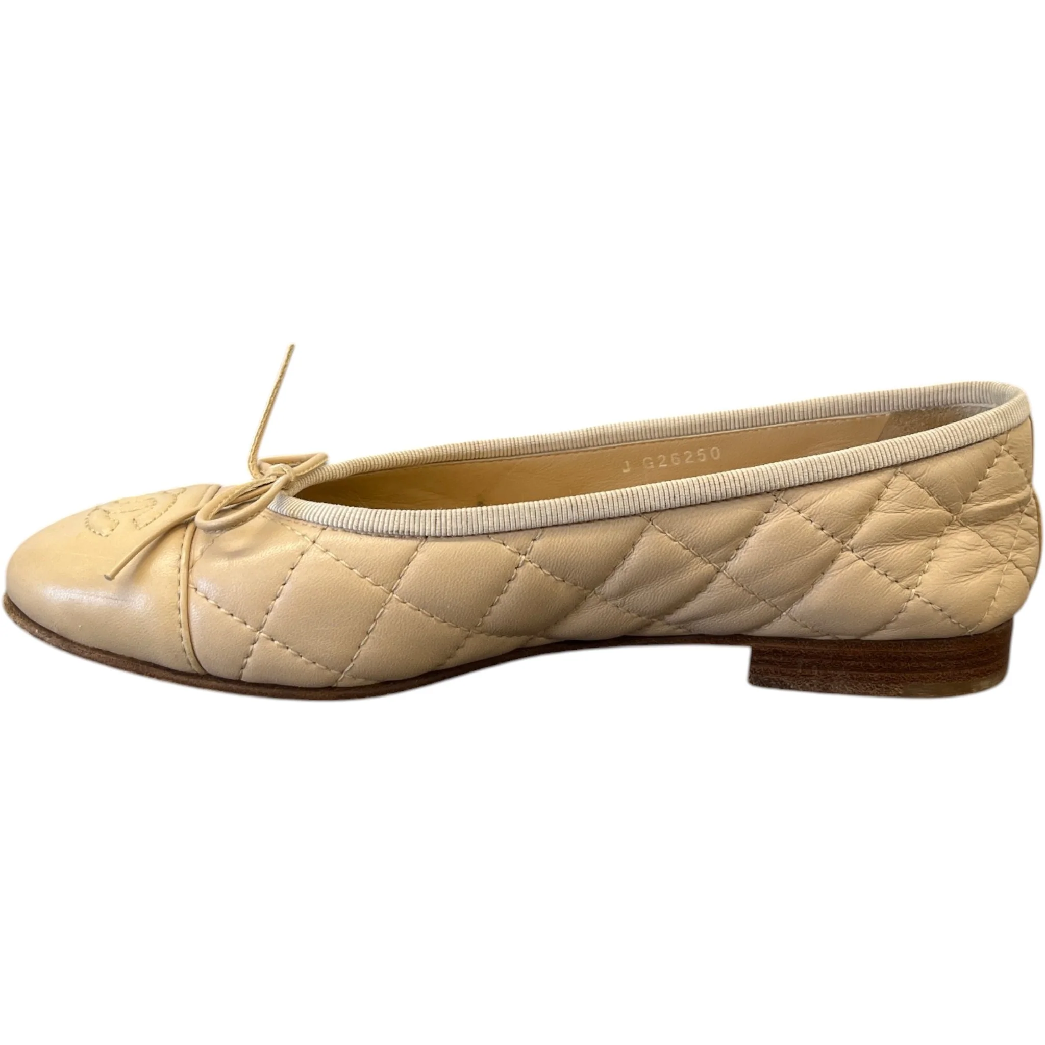Women's Cc Quilted Ballet Flat Slides Beige Size EU 35 / UK 2 - Image 2