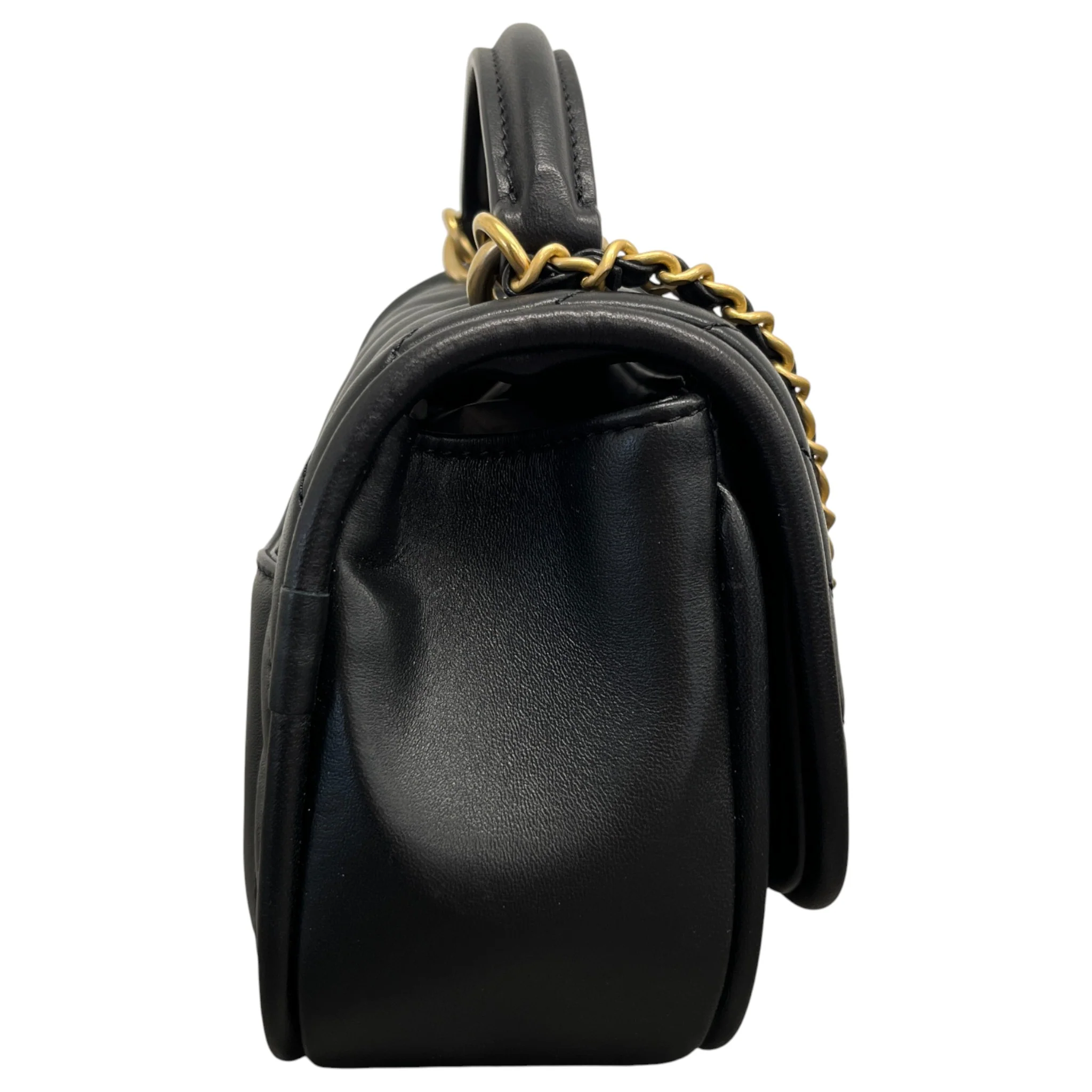 Women's Chevron Round Mini Flap Bag Black - Image 7