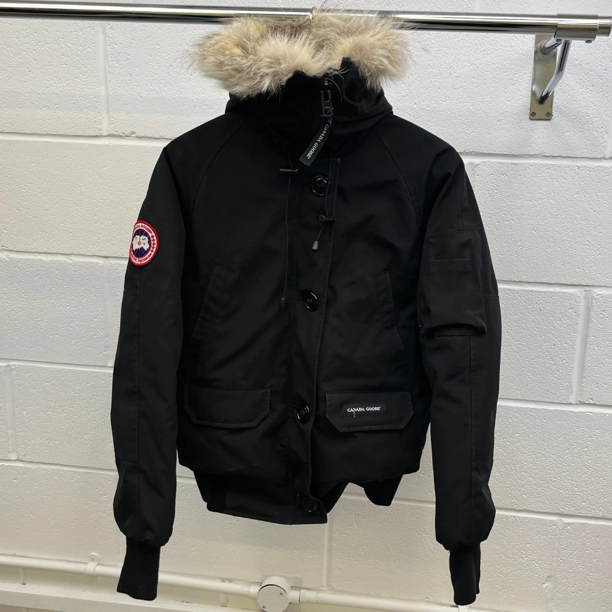 Women's Chilliwack Bomber Down Jacket Black Size S - Image 9