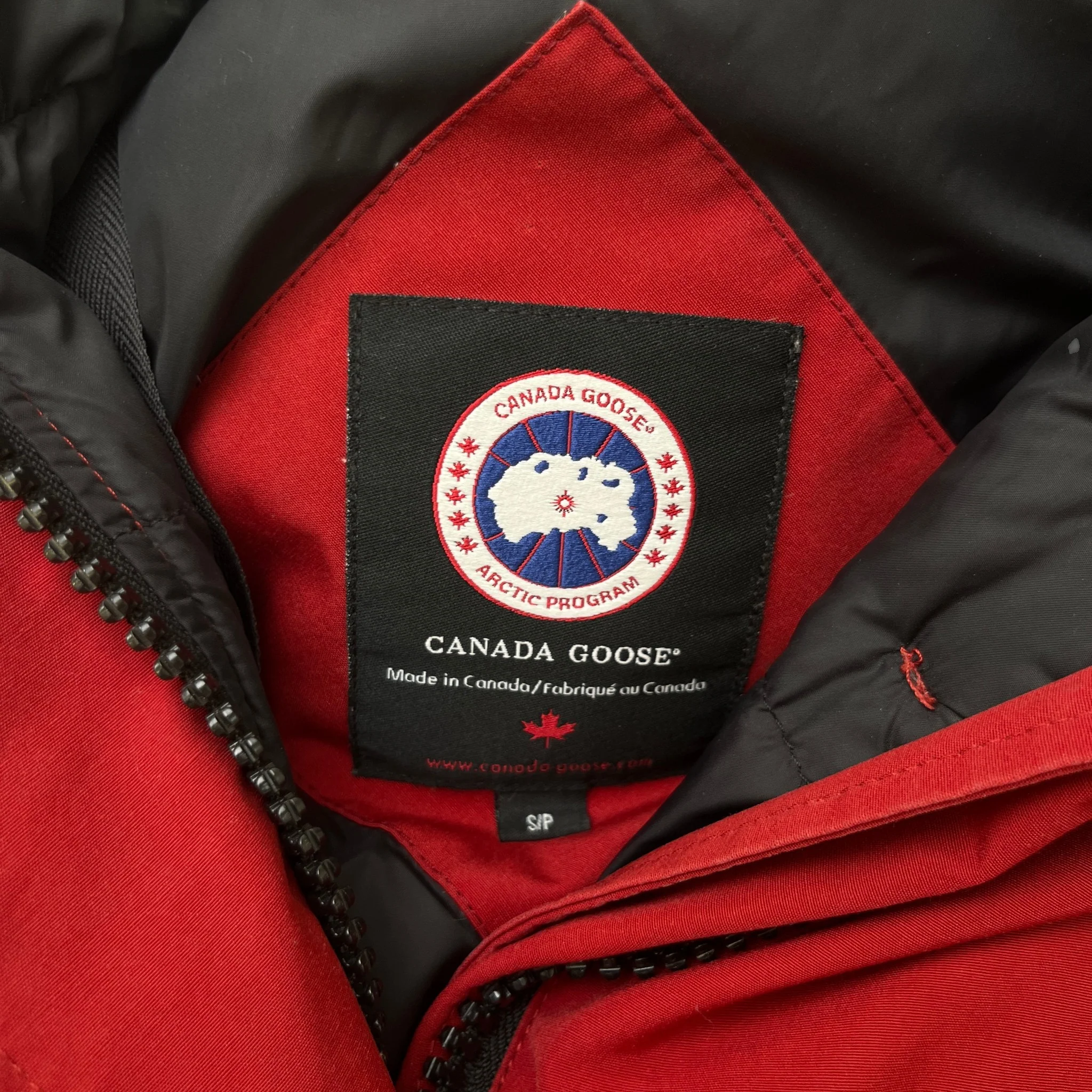 Women's Chilliwack Bomber Down Jacket Red Size S - Image 8