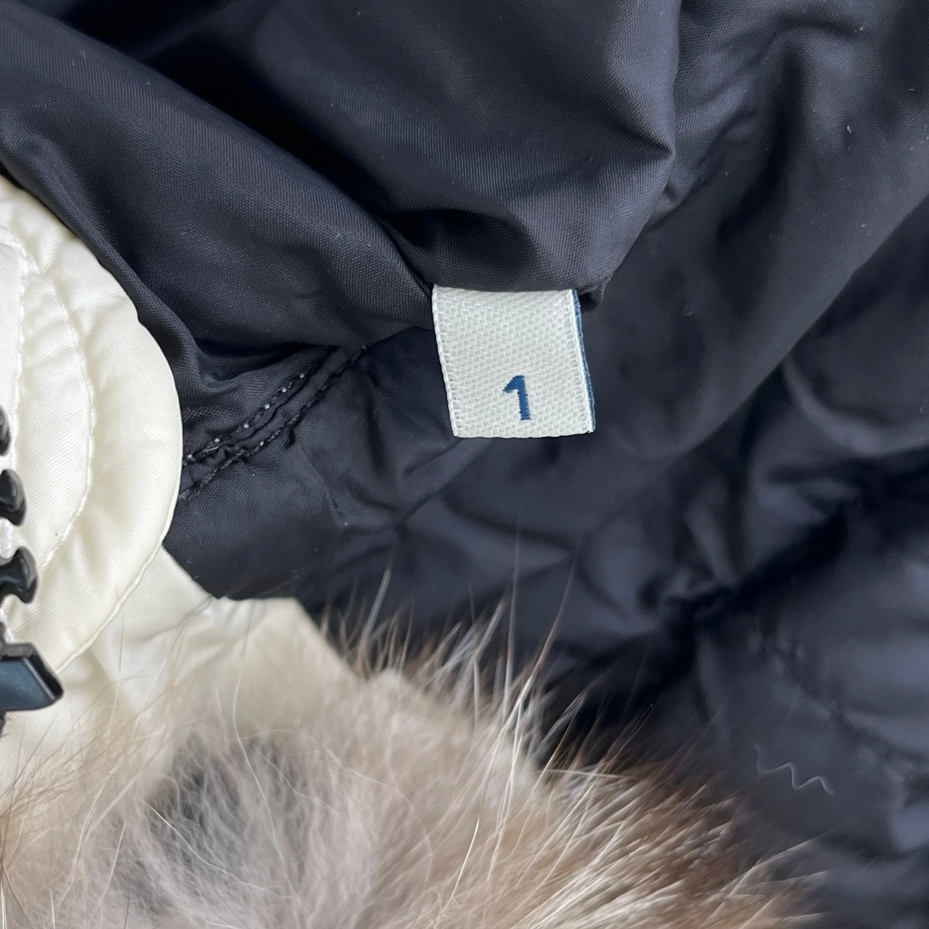Women's Chitalpa Down Jacket White Size 1 / UK 10 - Image 6