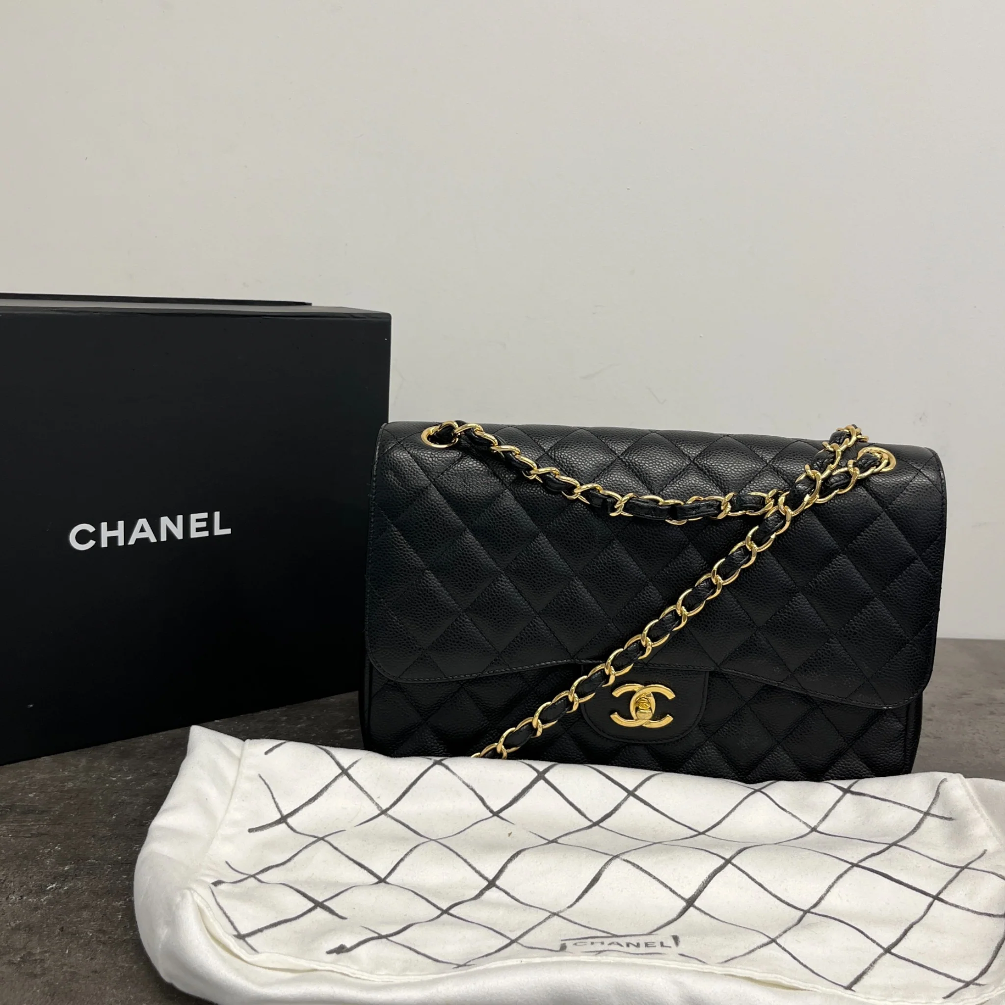 Women's Classic Double Flap Caviar Jumbo Bag Black - Image 14