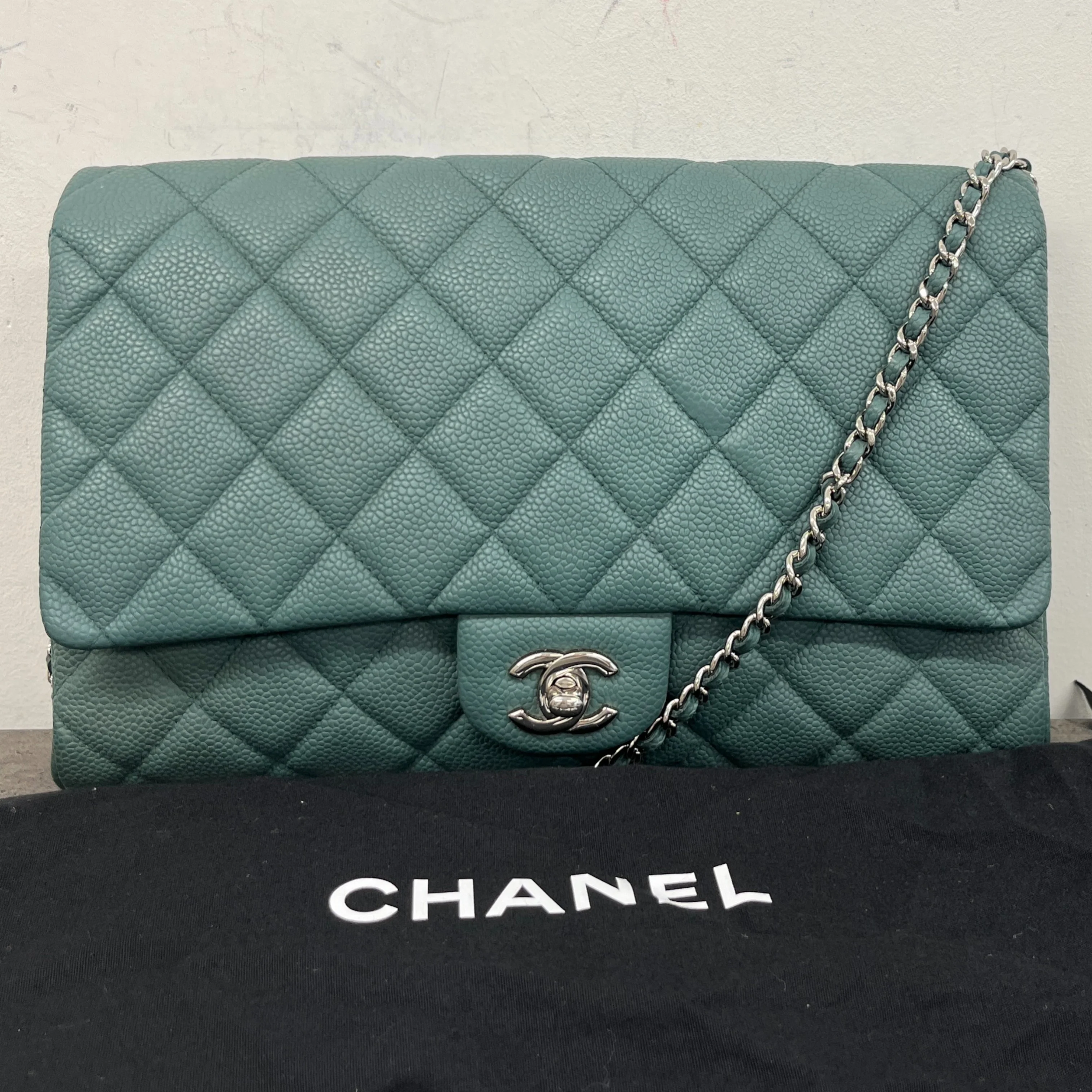 Women's Clutch With Chain Caviar Handbag Green - Image 14