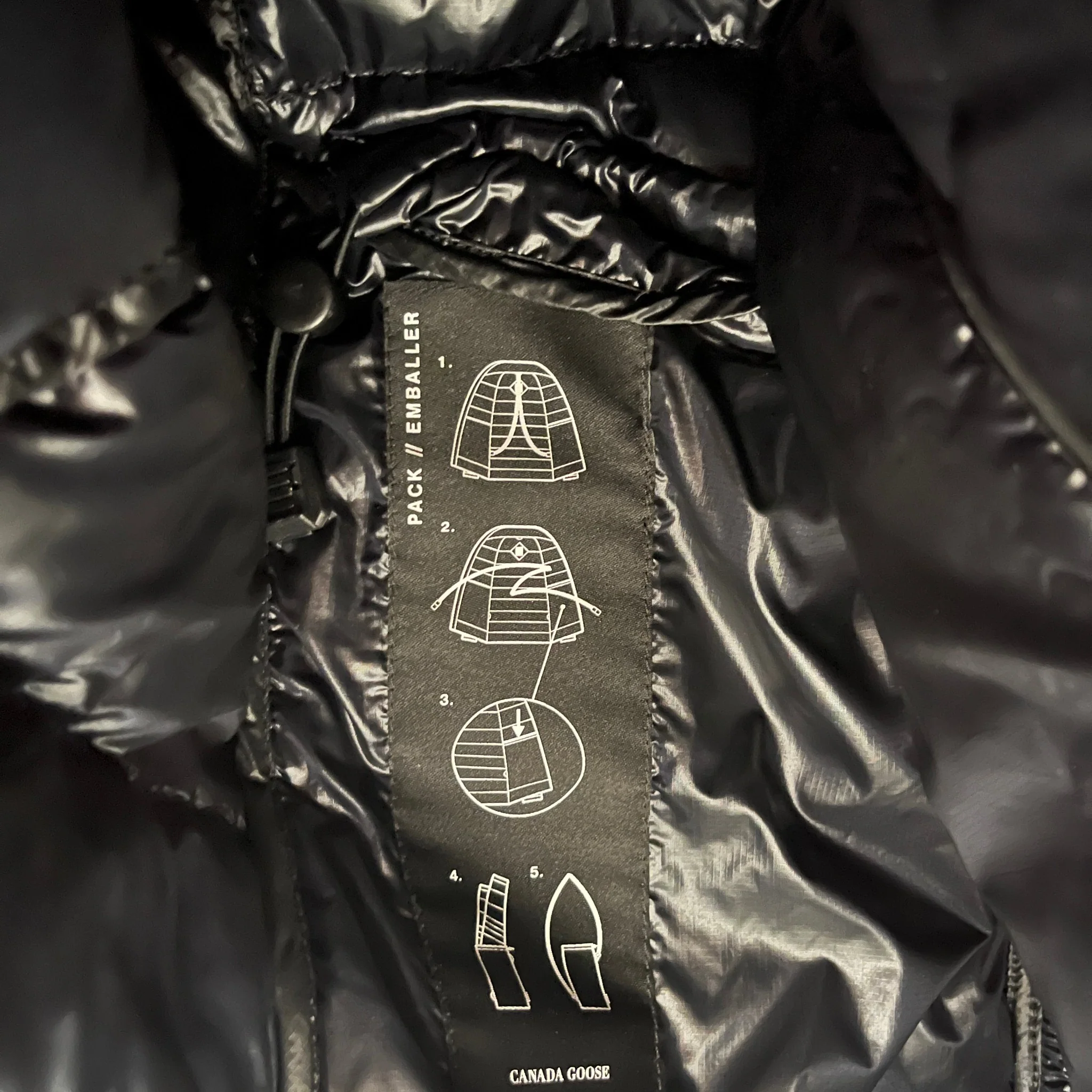 Women's Cypress Down Jacket Black Size M - Image 6