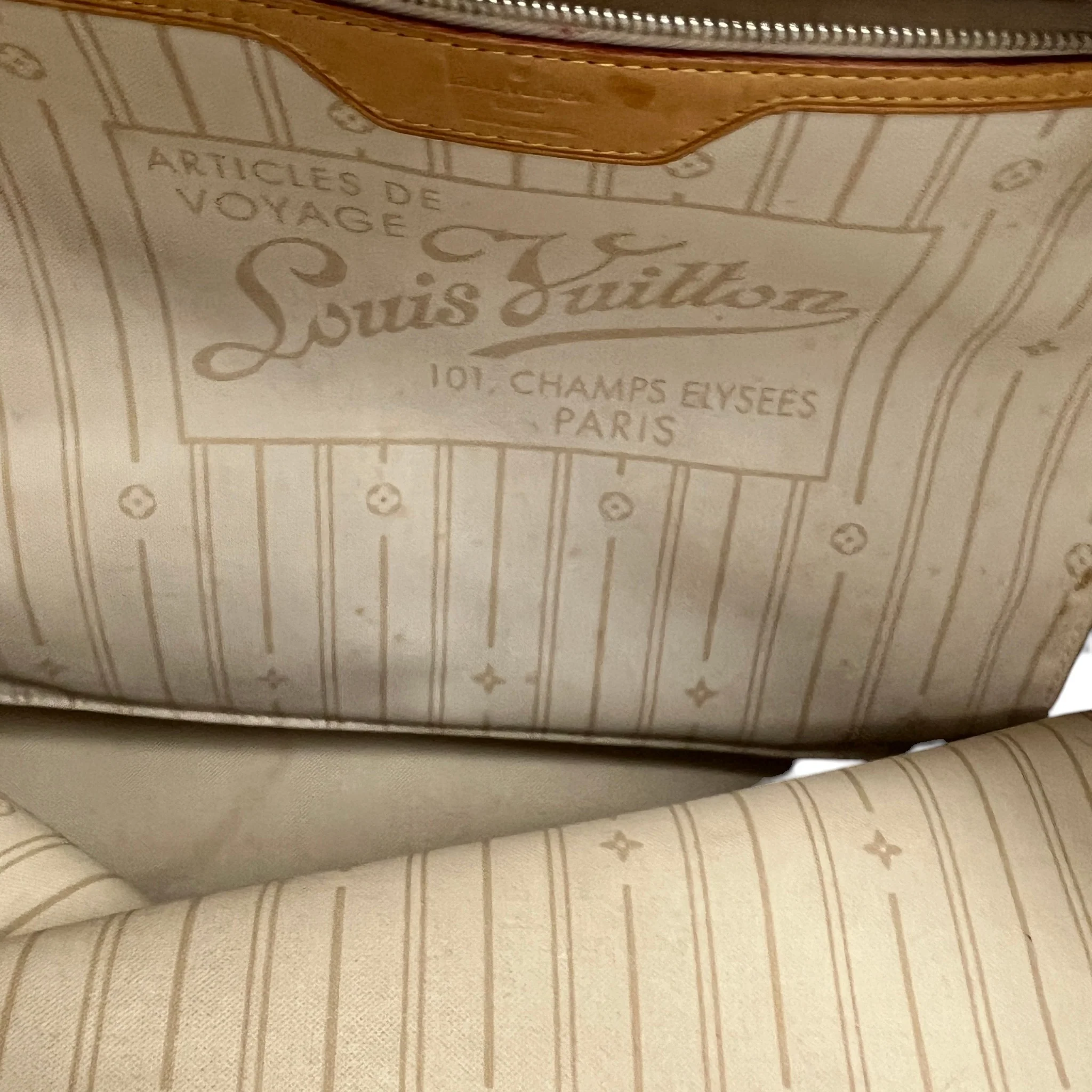 Women's Damier Azur Neverfull Gm Handbag White - Image 12