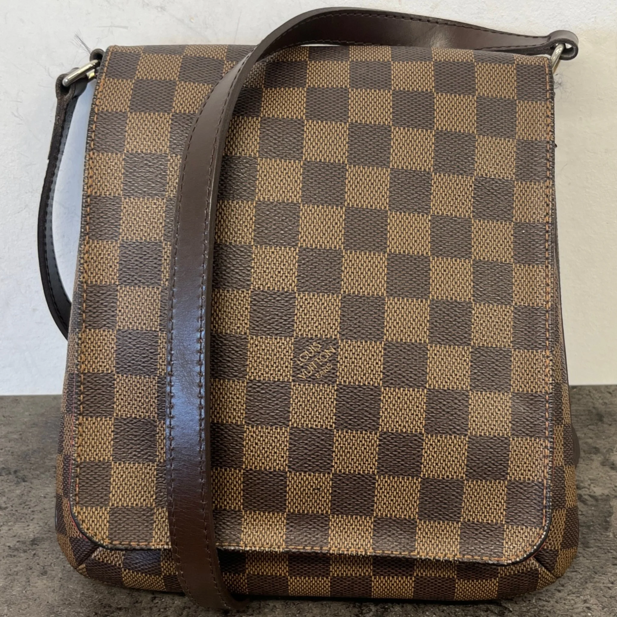Women's Damier Ebene Musette Salsa Handbag Brown - Image 11