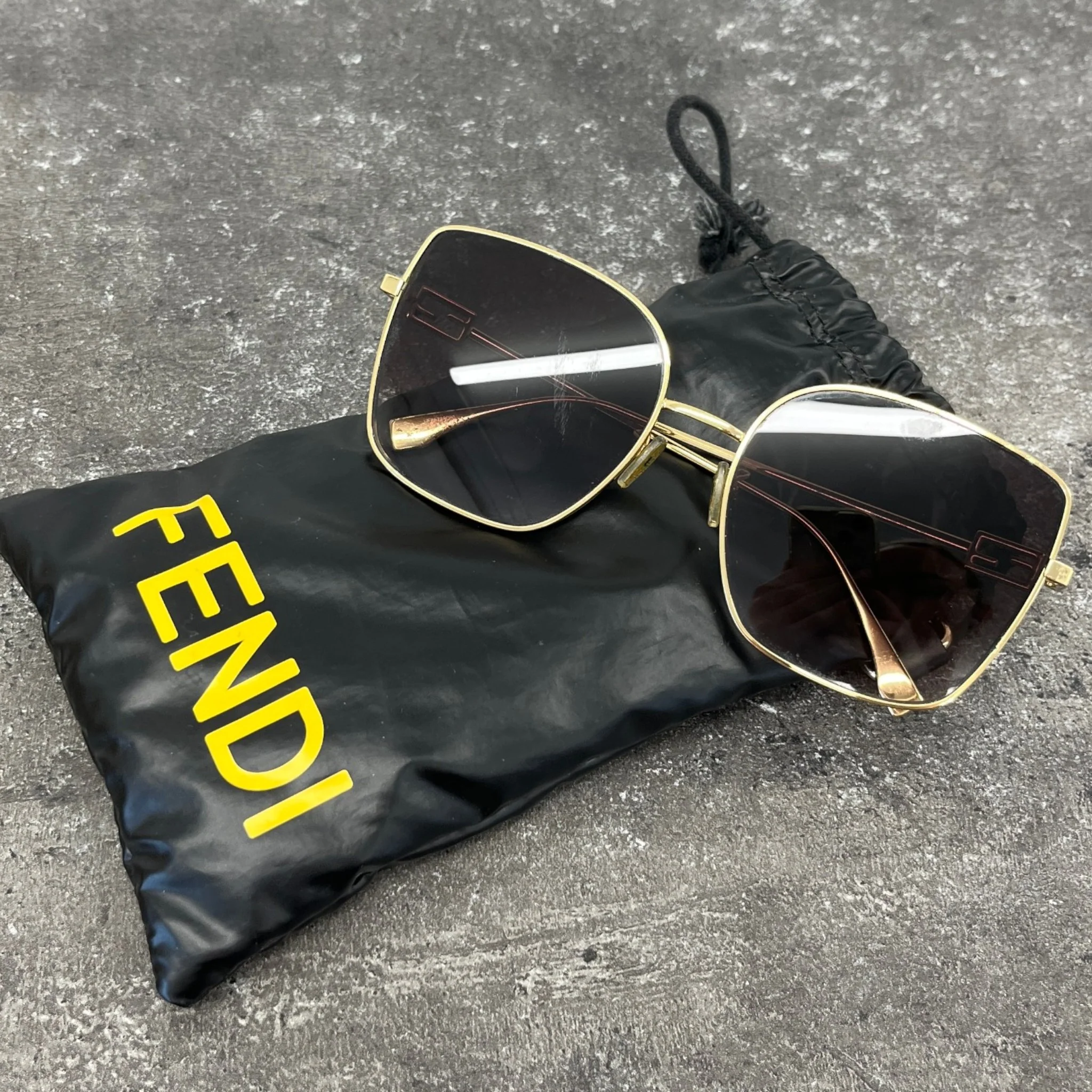 Women's Fe40013U Sunglasses Gold - Image 9
