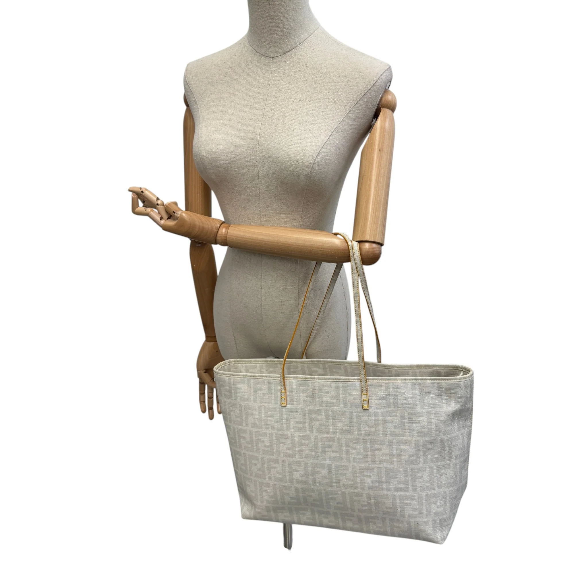 Women's Ff Zucca Roll Large Tote Bag White - Image 2