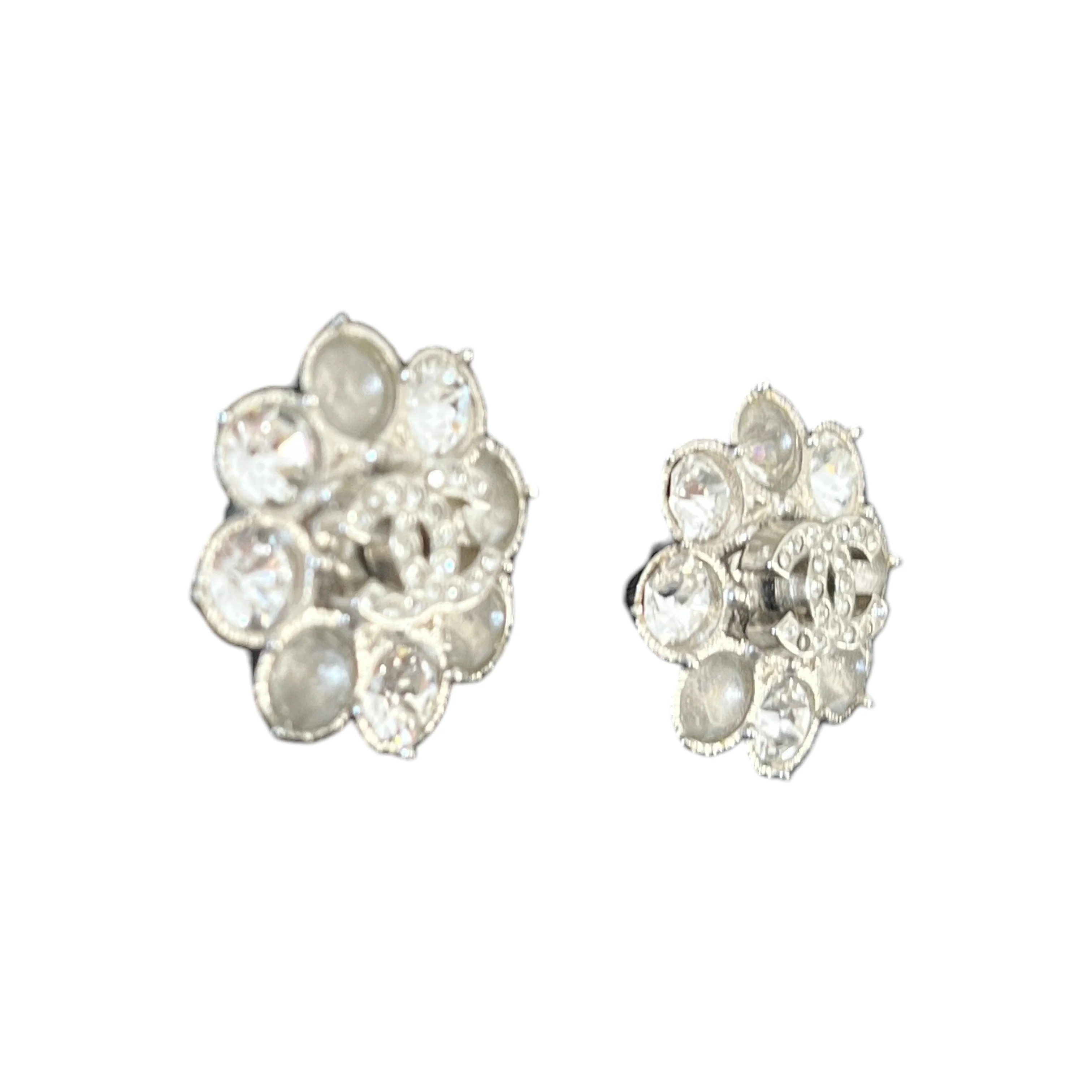 Women's Flower Cc Logo Earrings Silver - Image 2