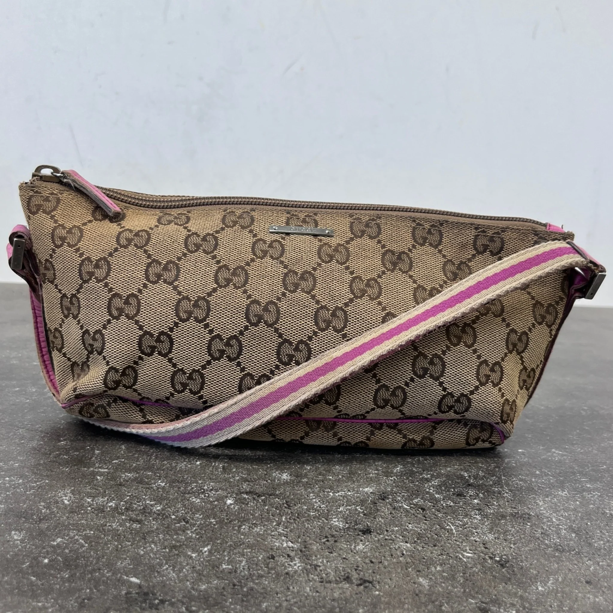 Women's Gg Boat Pochette Bag Beige - Image 13