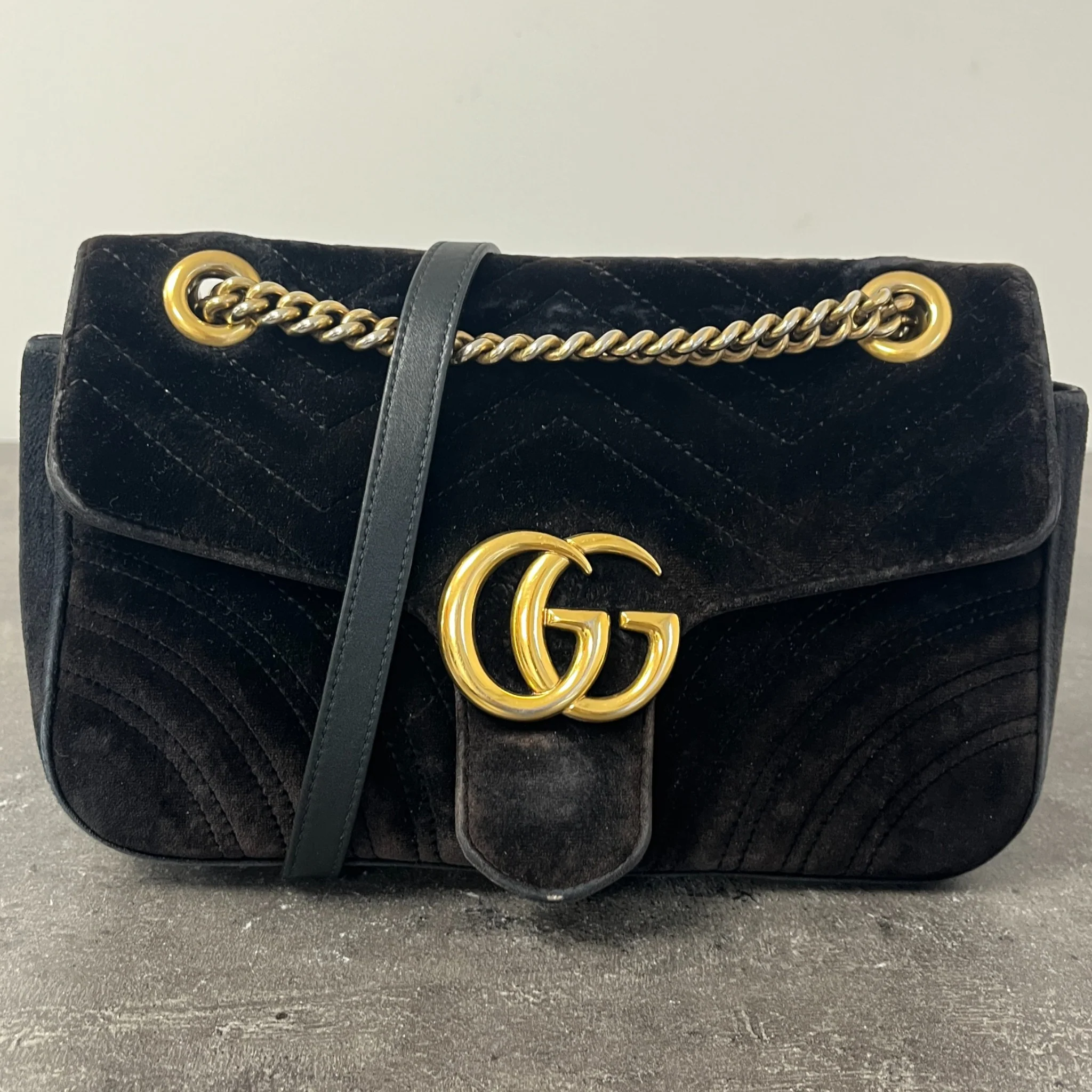 Women's Gg Marmont Small Velvet Bag Black - Image 10