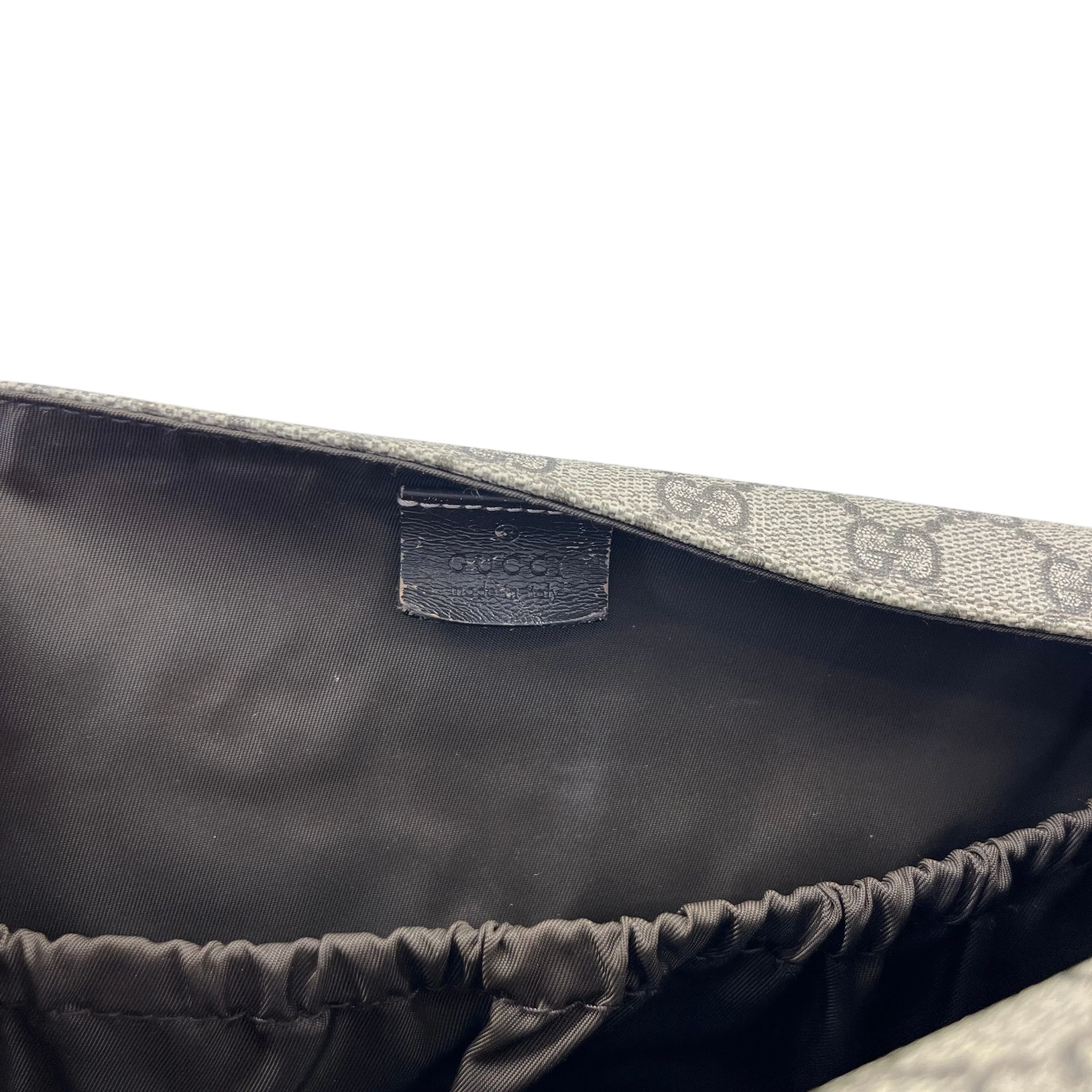 Women's Gg Supreme Changing Bag Beige - Image 11