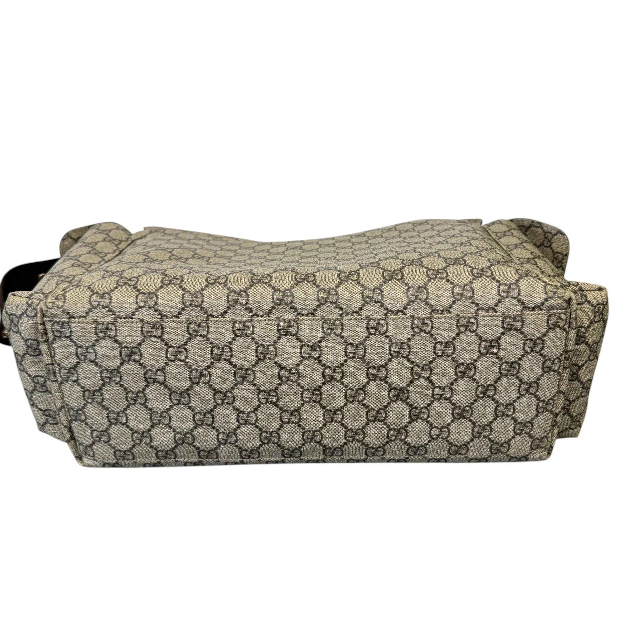 Women's Gg Supreme Changing Bag Beige - Image 7
