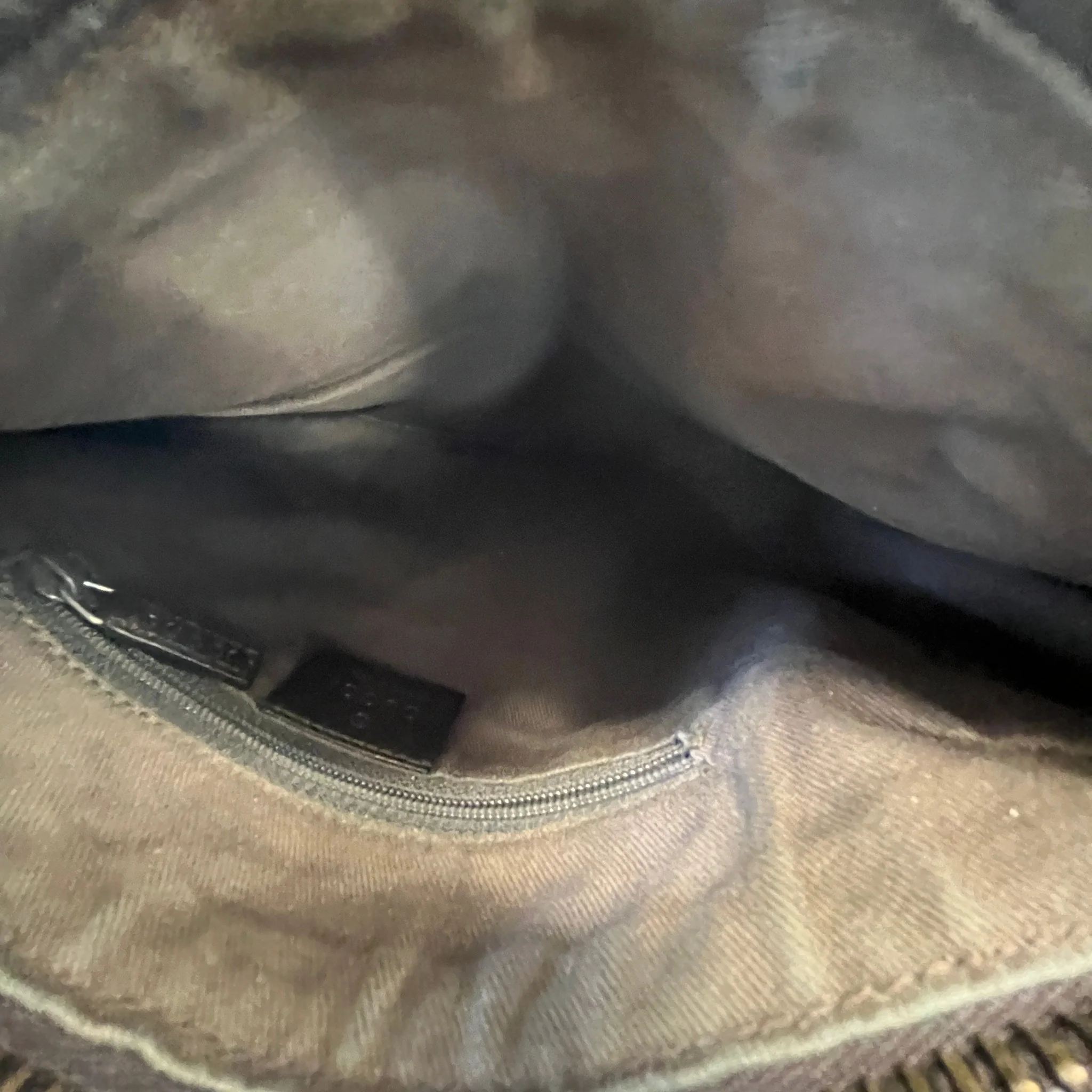 Women's Gg Supreme Hobo Handbag Brown - Image 11