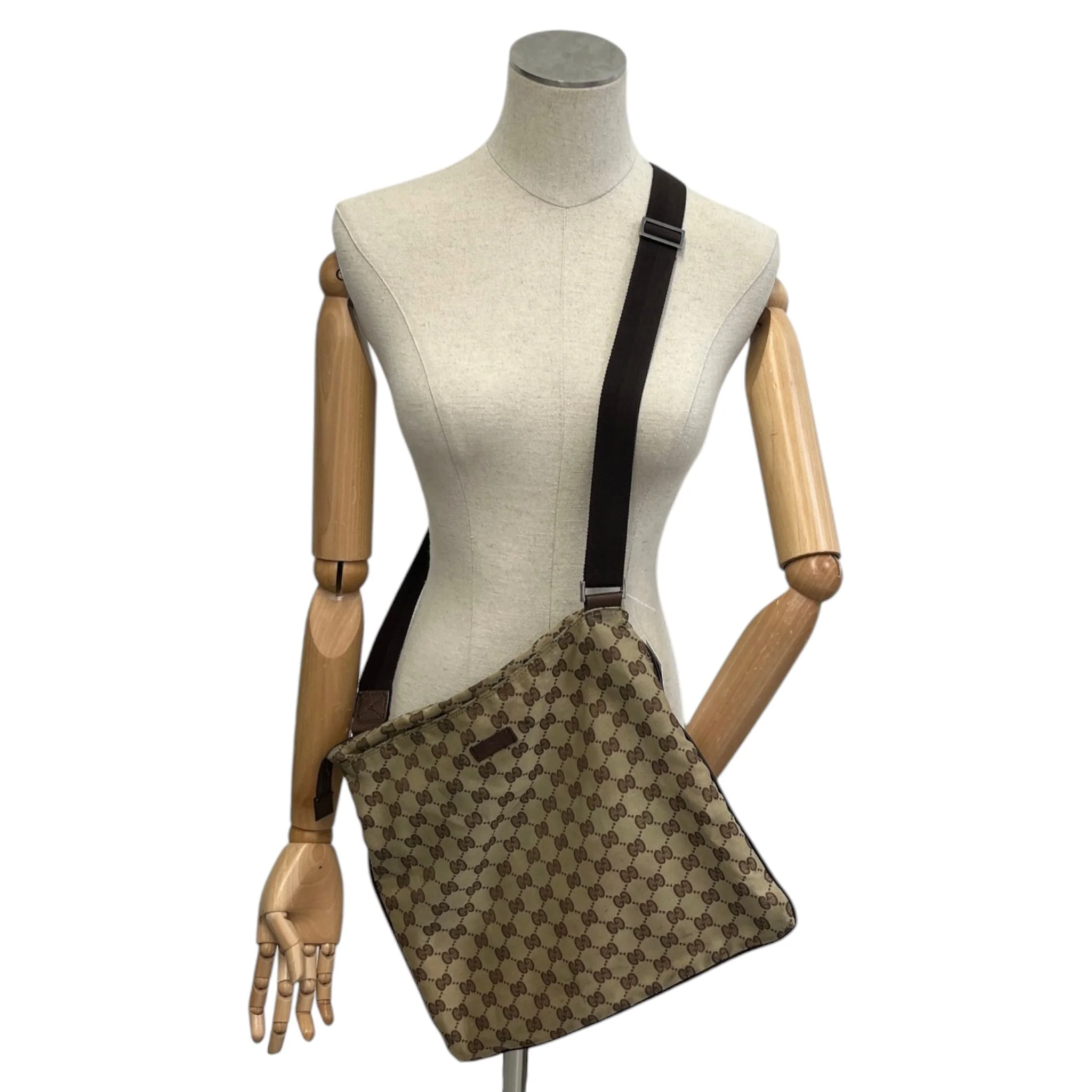 Women's Gg Supreme Messenger Bag Beige - Image 2