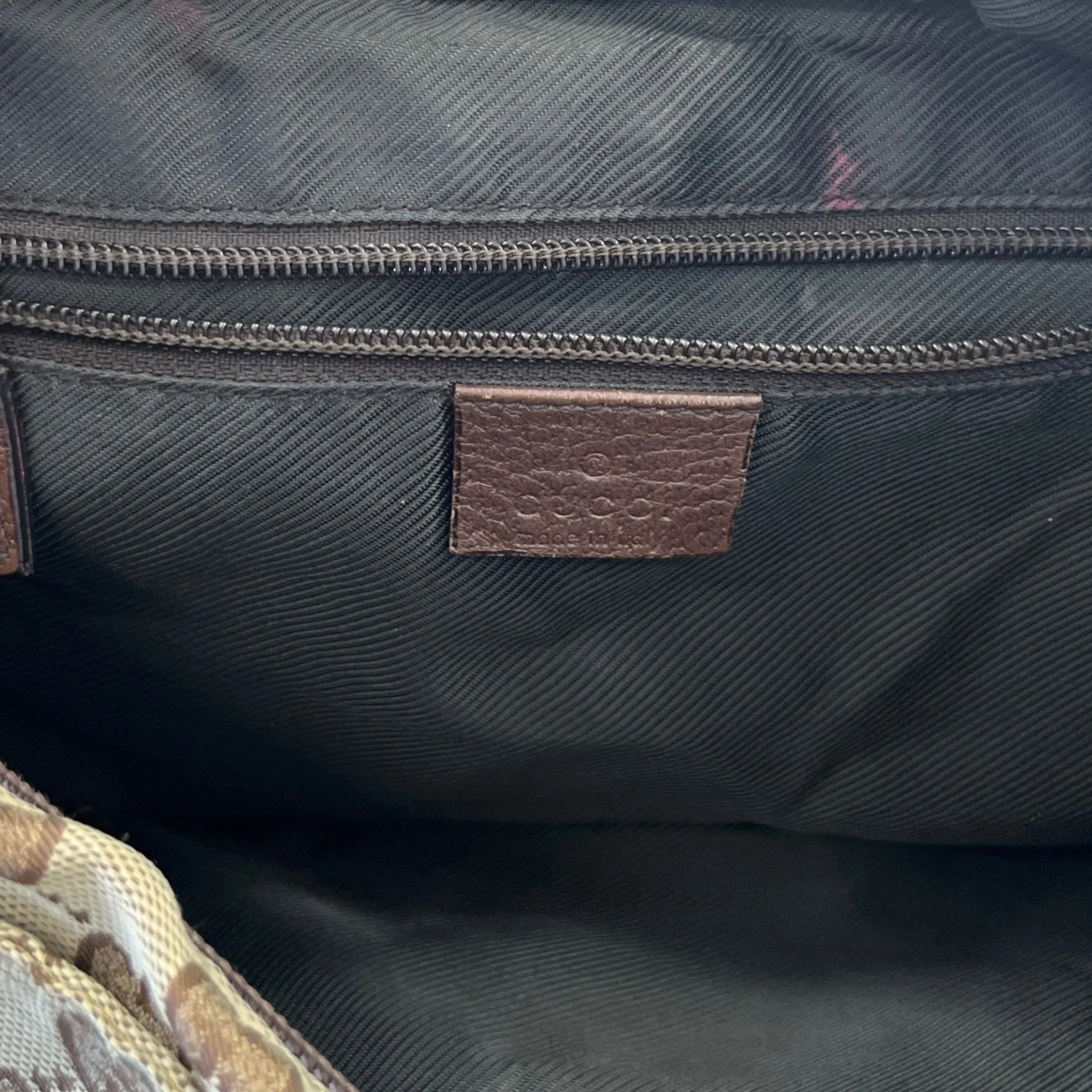 Women's Gg Supreme Messenger Bag Beige - Image 9
