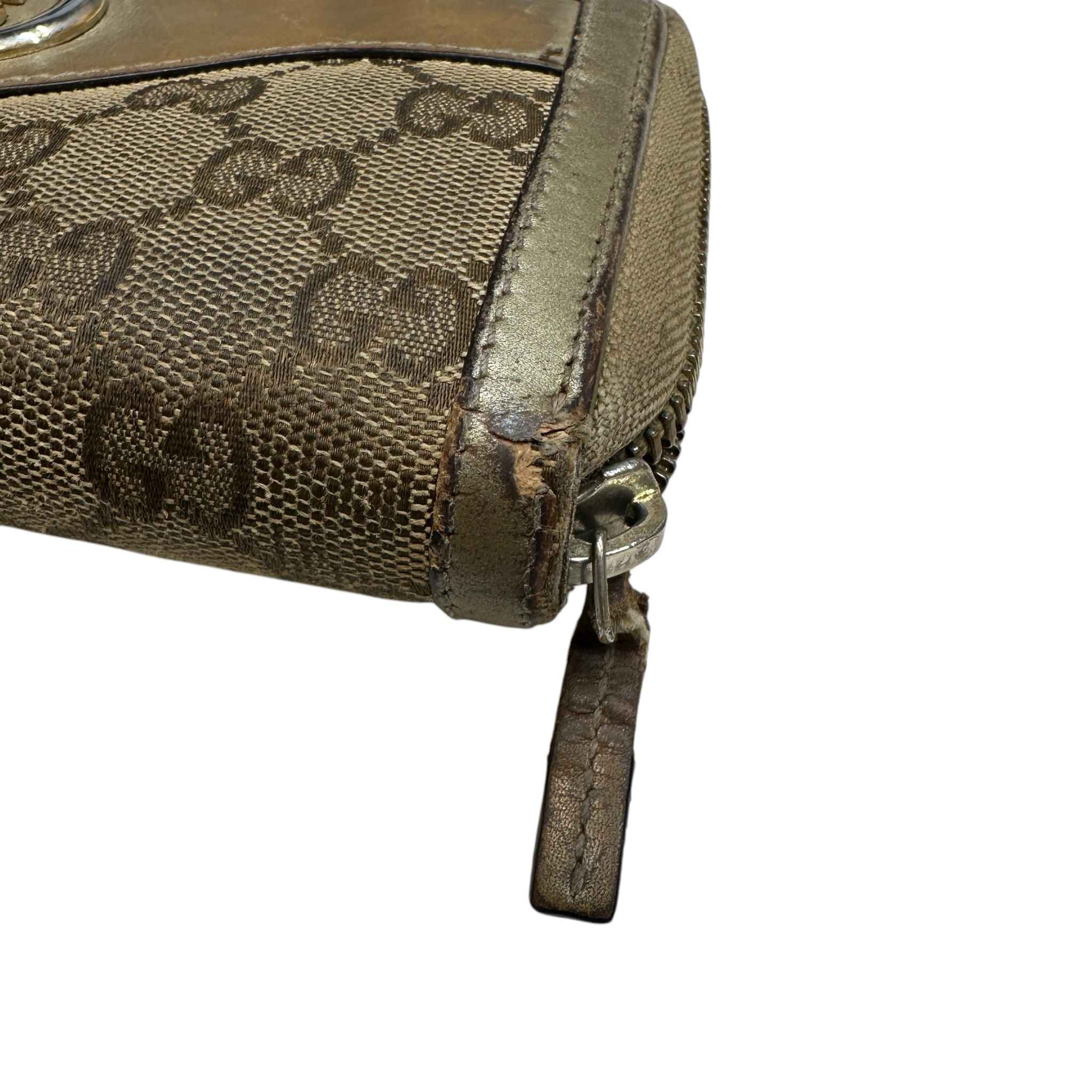Women's Gg Supreme Purse Gold - Image 15
