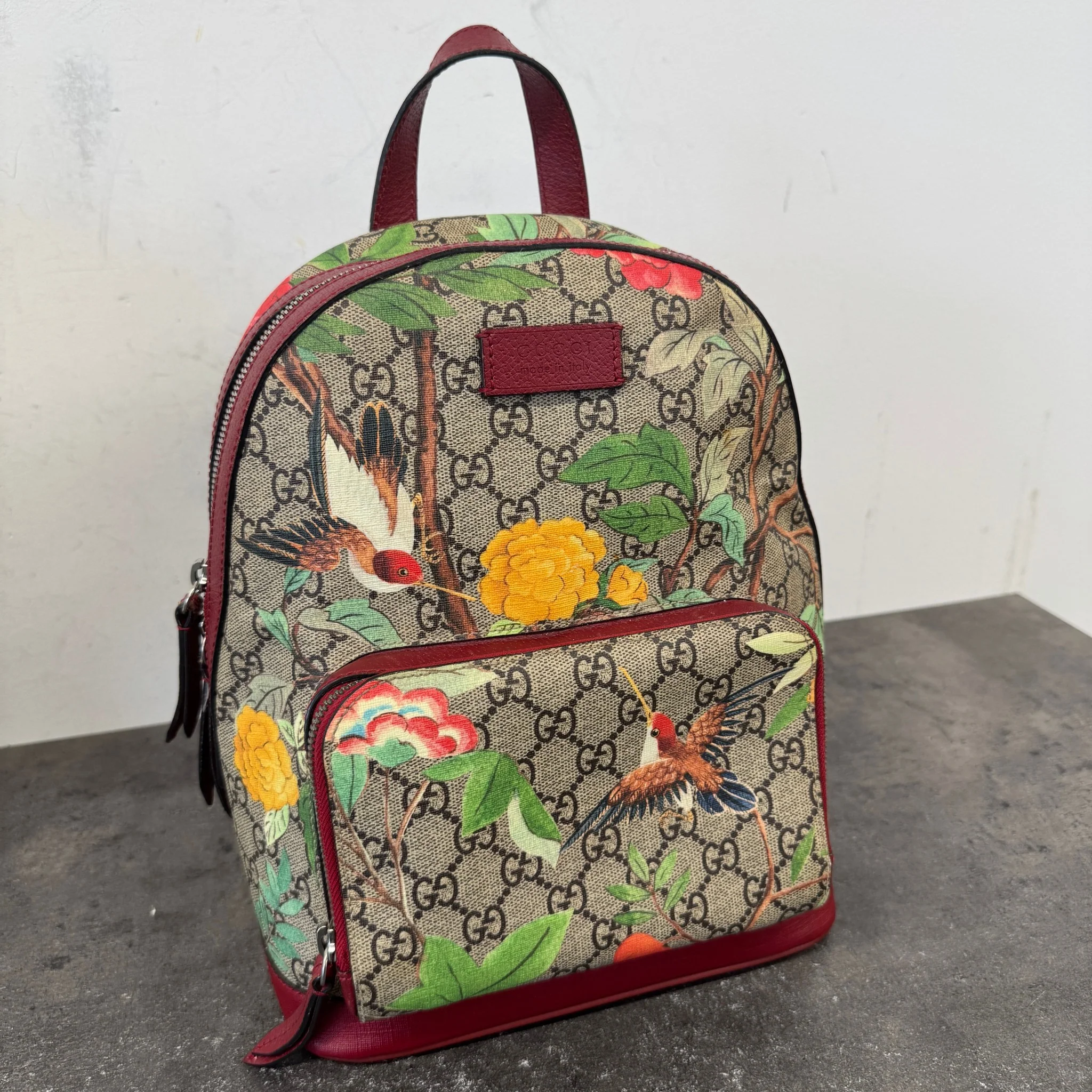 Women's Gg Supreme Tian Backpack Beige - Image 12