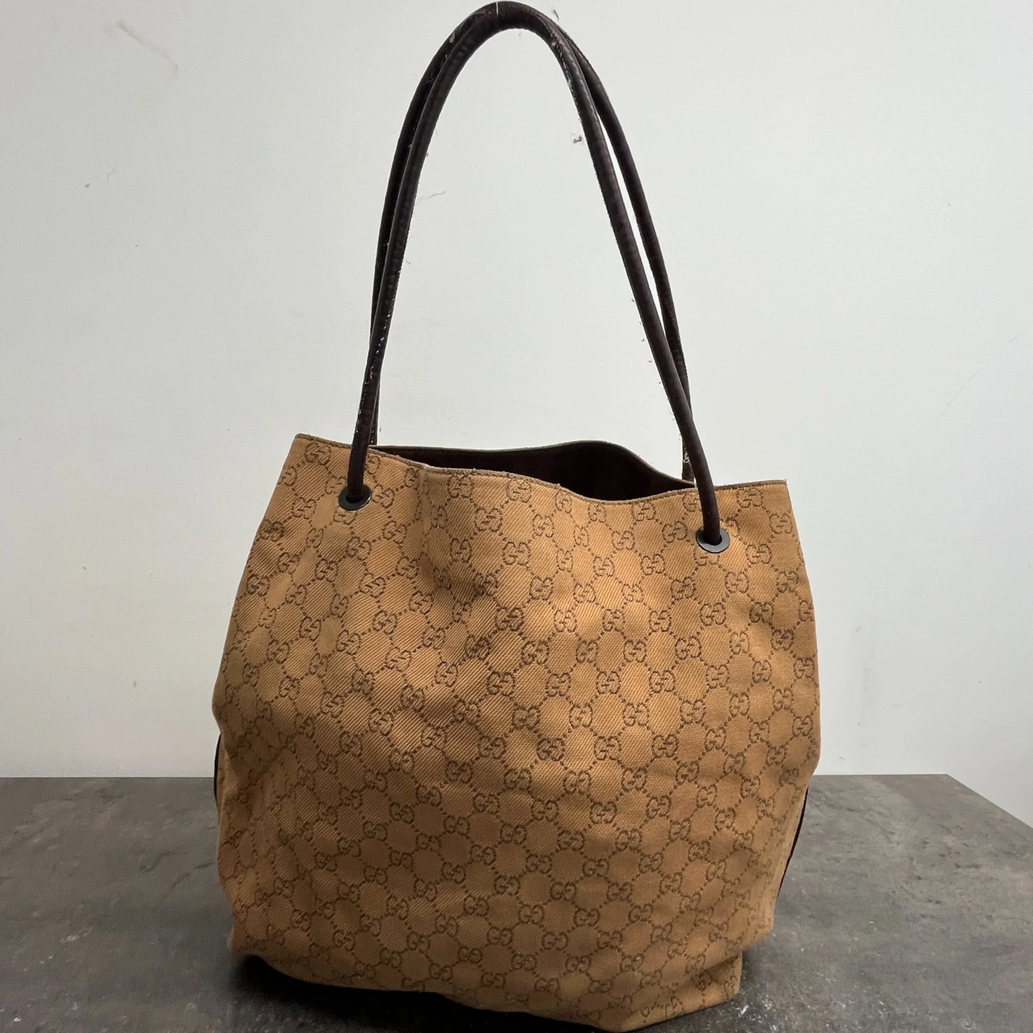 Women's Gg Supreme Tote Bag Beige - Image 12
