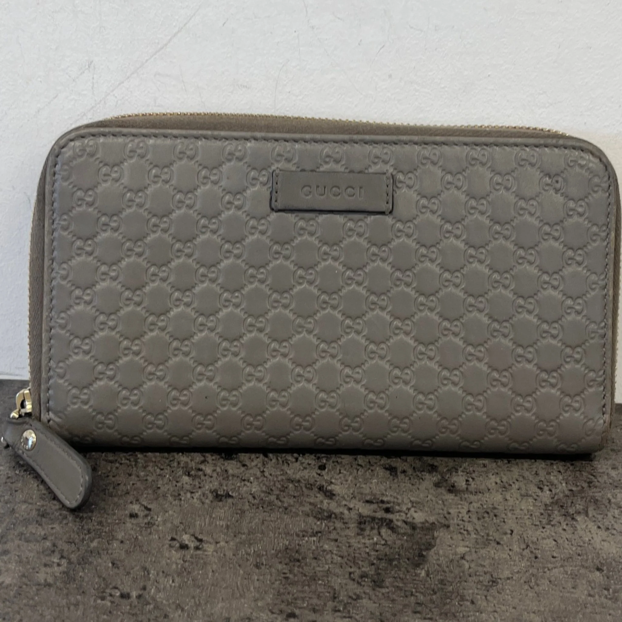 Women's Gg Supreme Zip Around Wallet Grey - Image 9