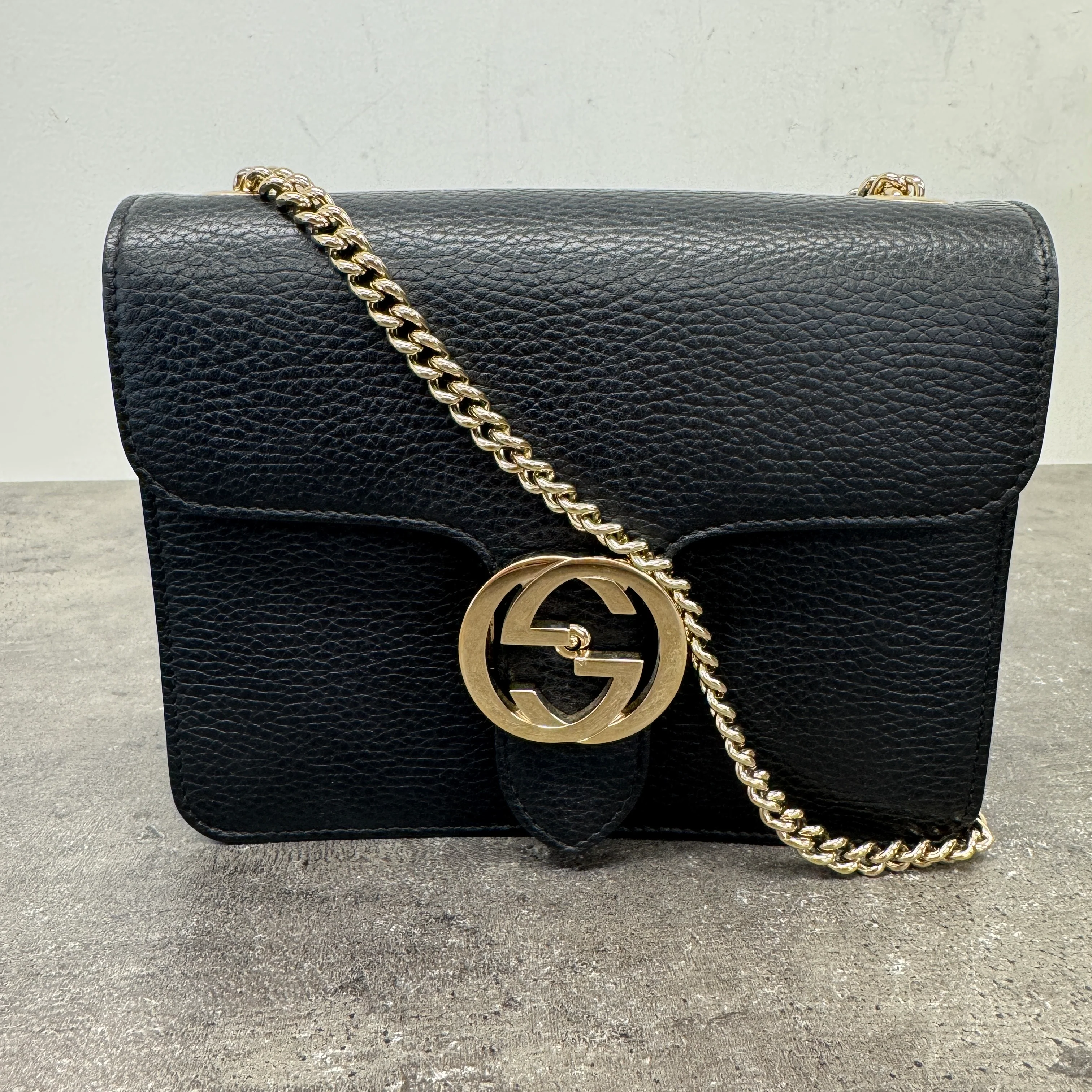 Women's Interlocking G Bag Black - Image 9
